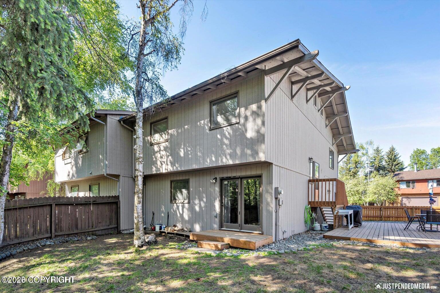 18735 N Lowrie Loop Property Photo 2