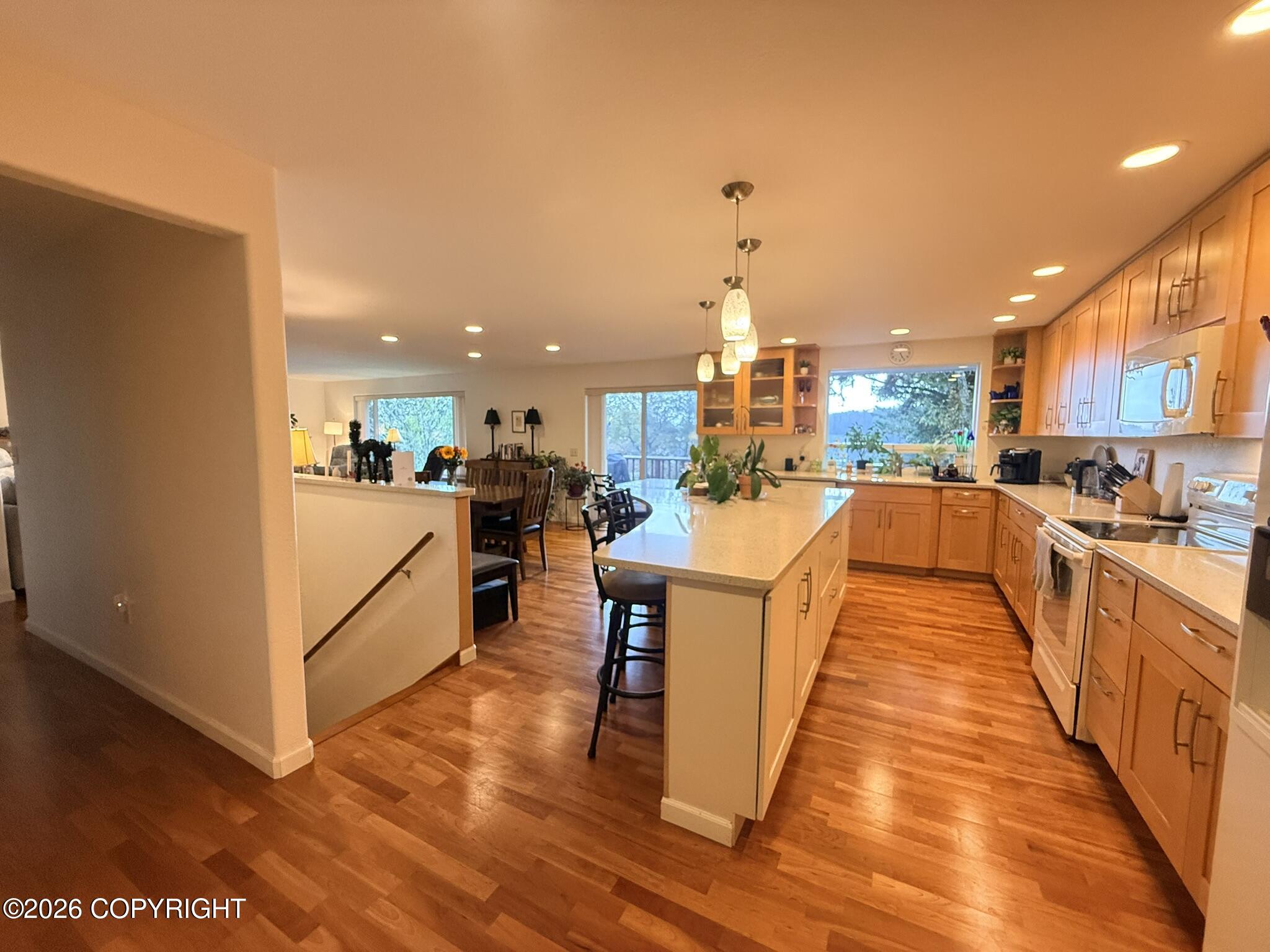 1120 Stellar Way Property Photo 3