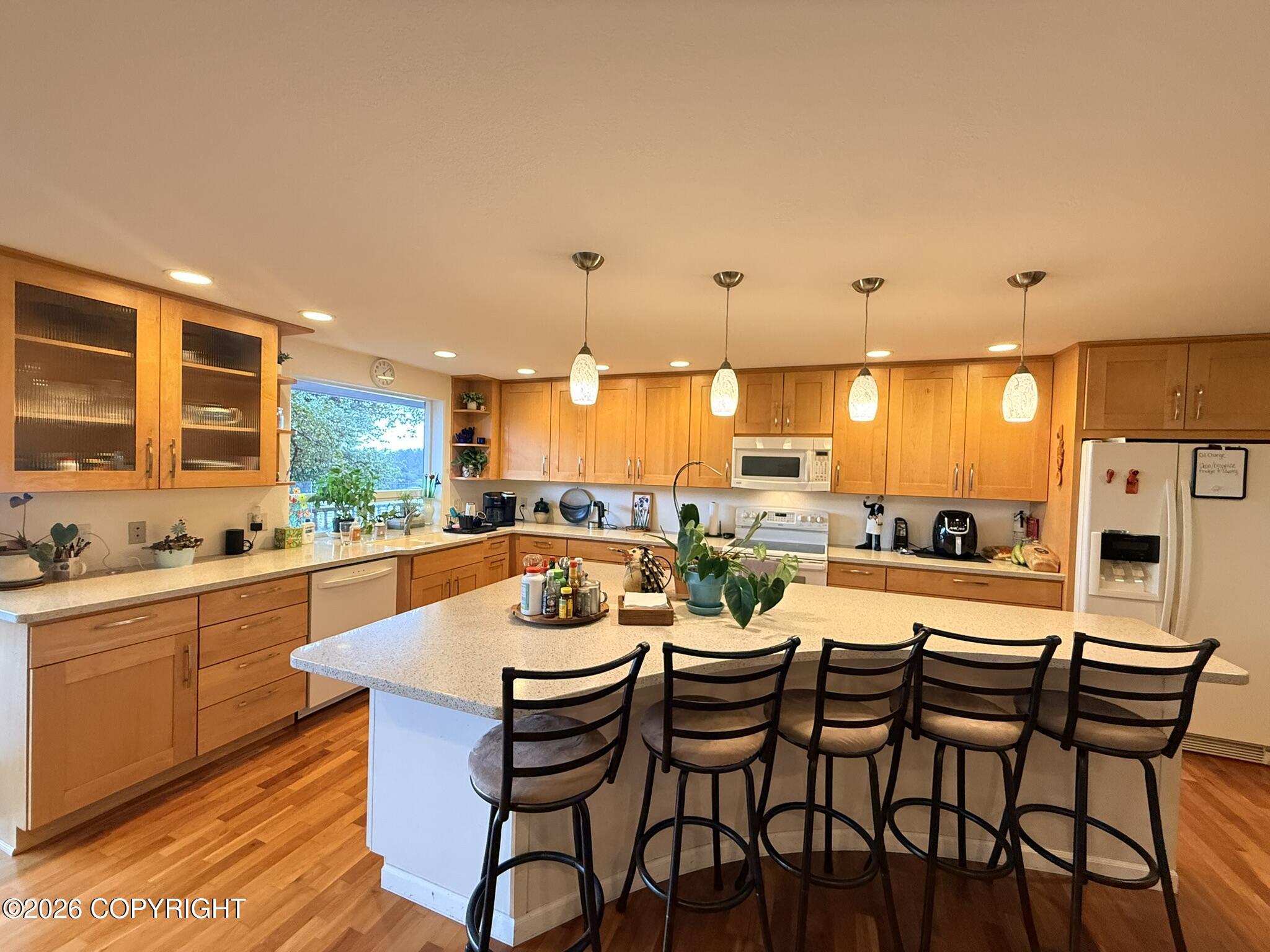 1120 Stellar Way Property Photo 7
