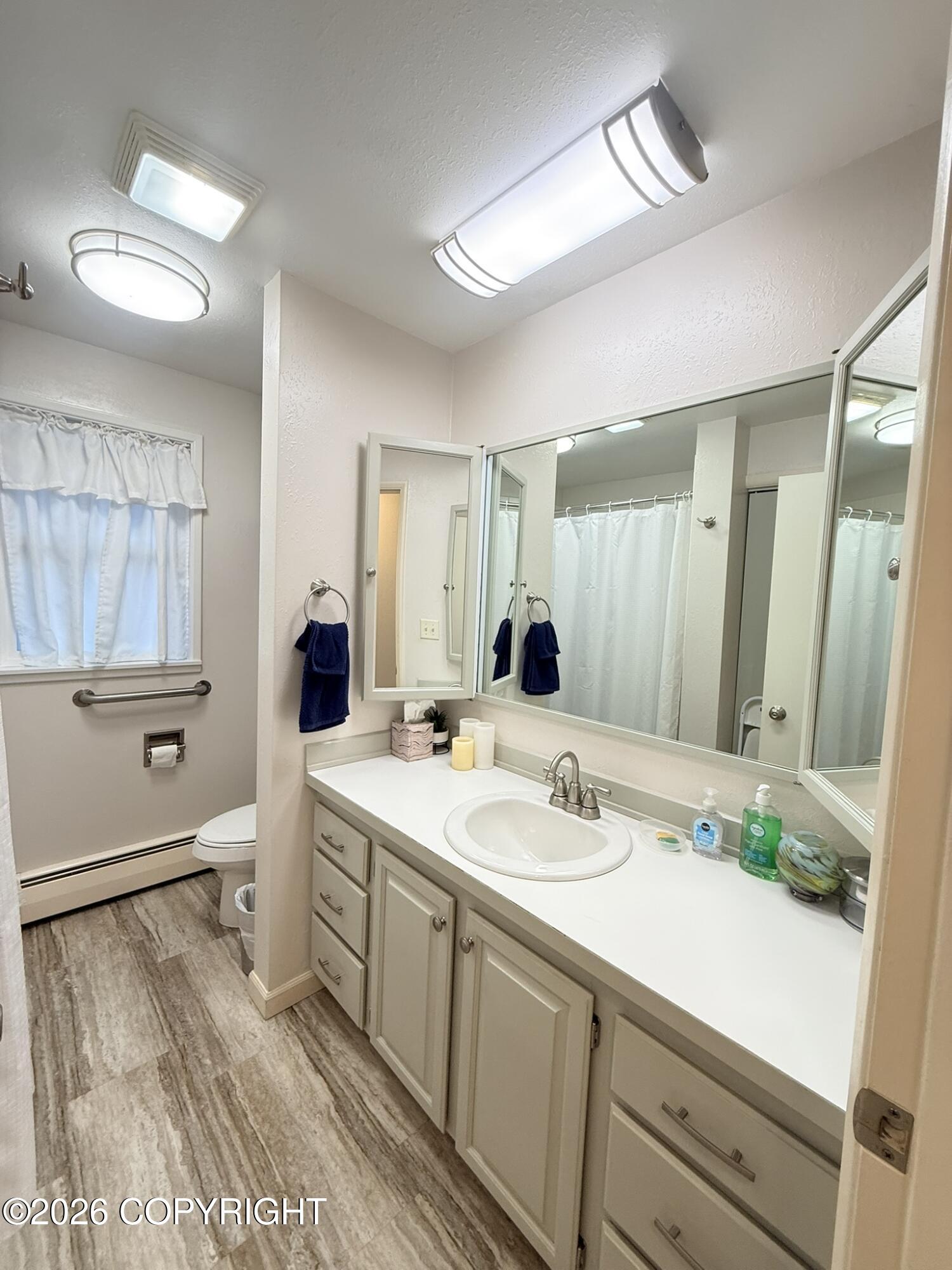 1120 Stellar Way Property Photo 16