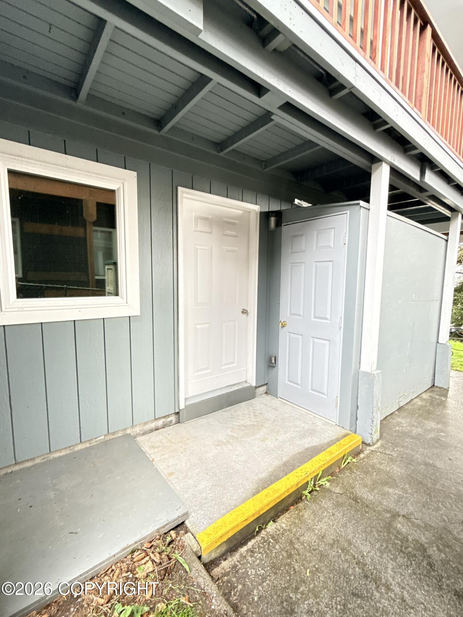 1120 Stellar Way Property Photo 32