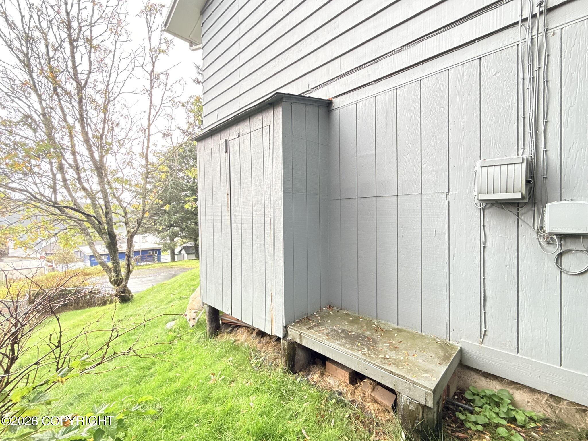 1120 Stellar Way Property Photo 35