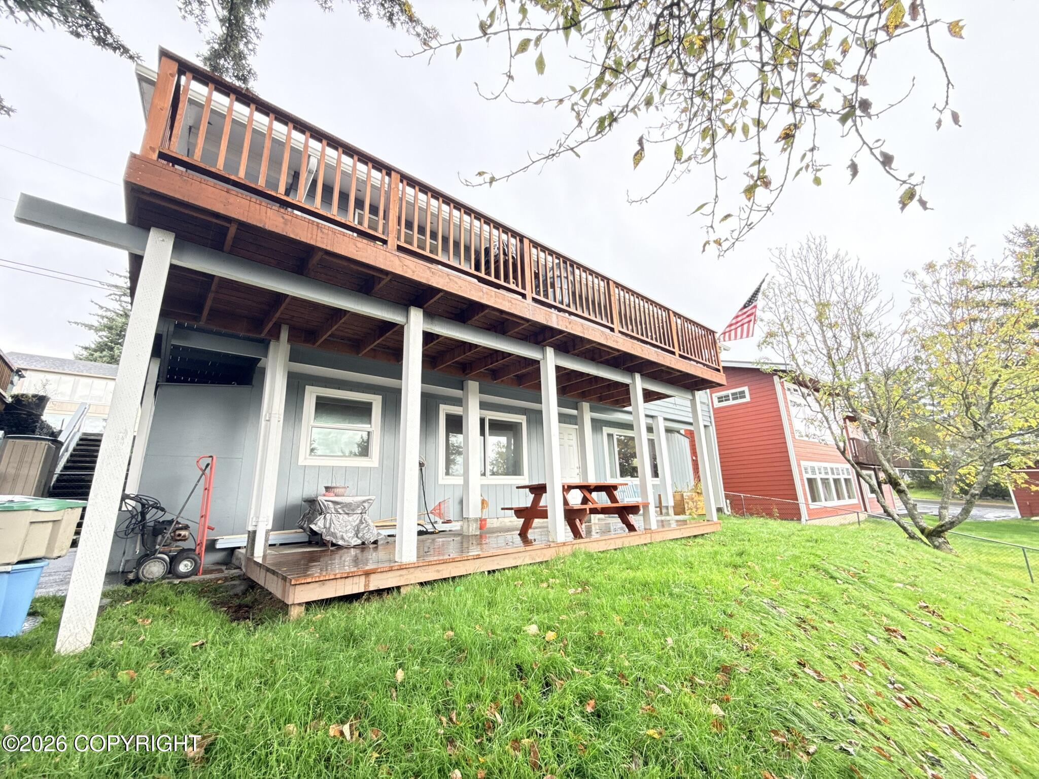 1120 Stellar Way Property Photo 37