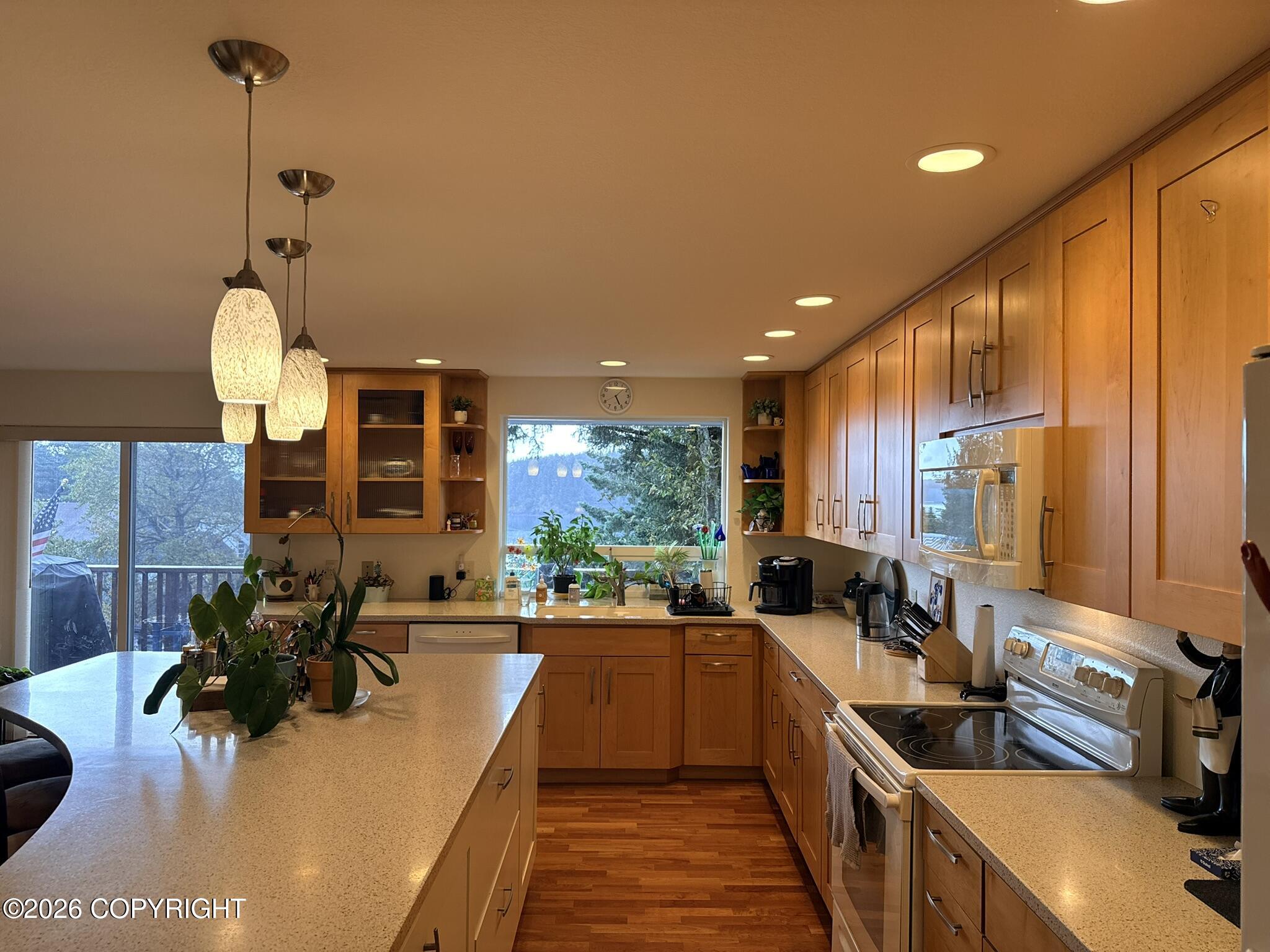 1120 Stellar Way Property Photo 41