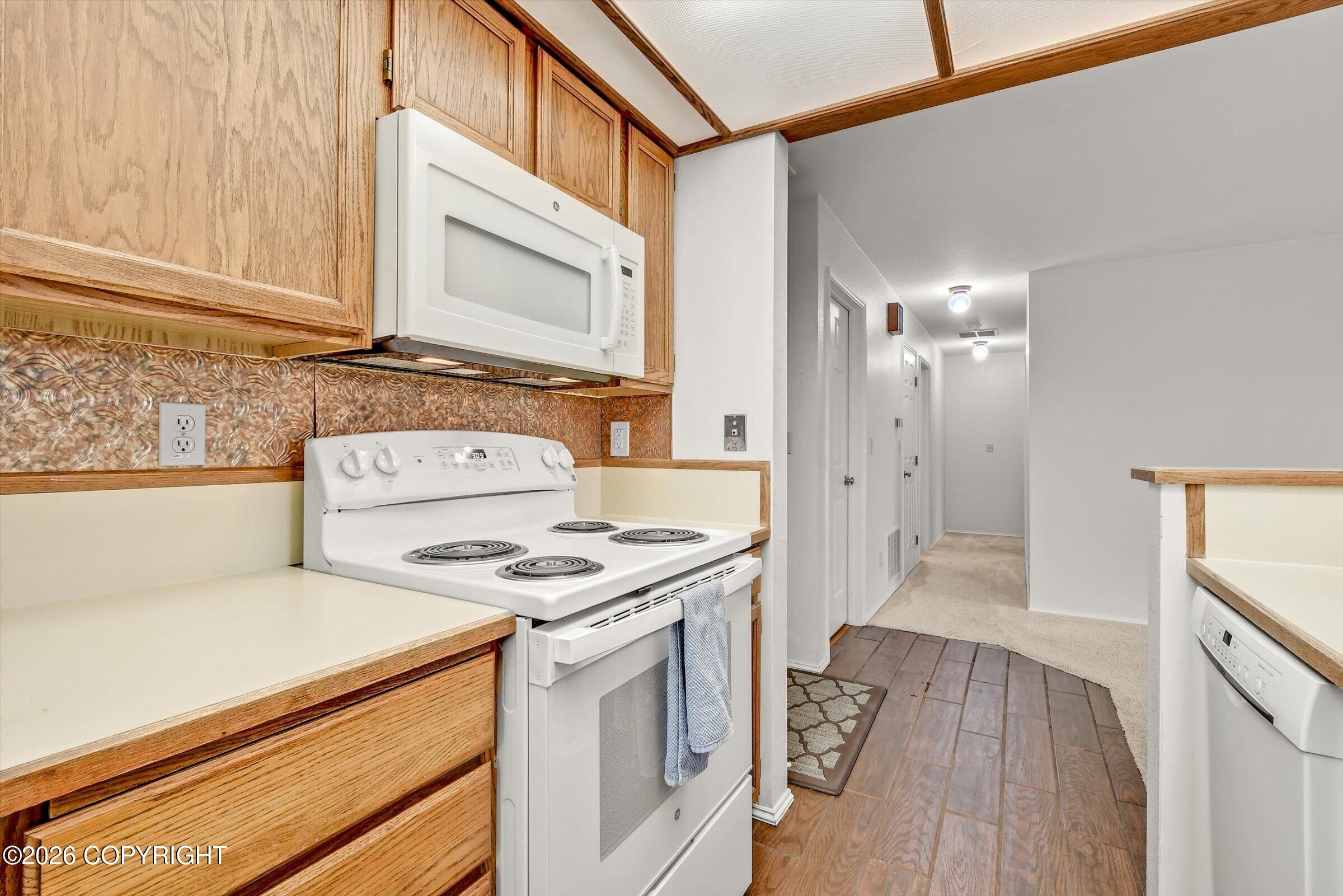 4240 Folker Street #b201 Property Photo 8