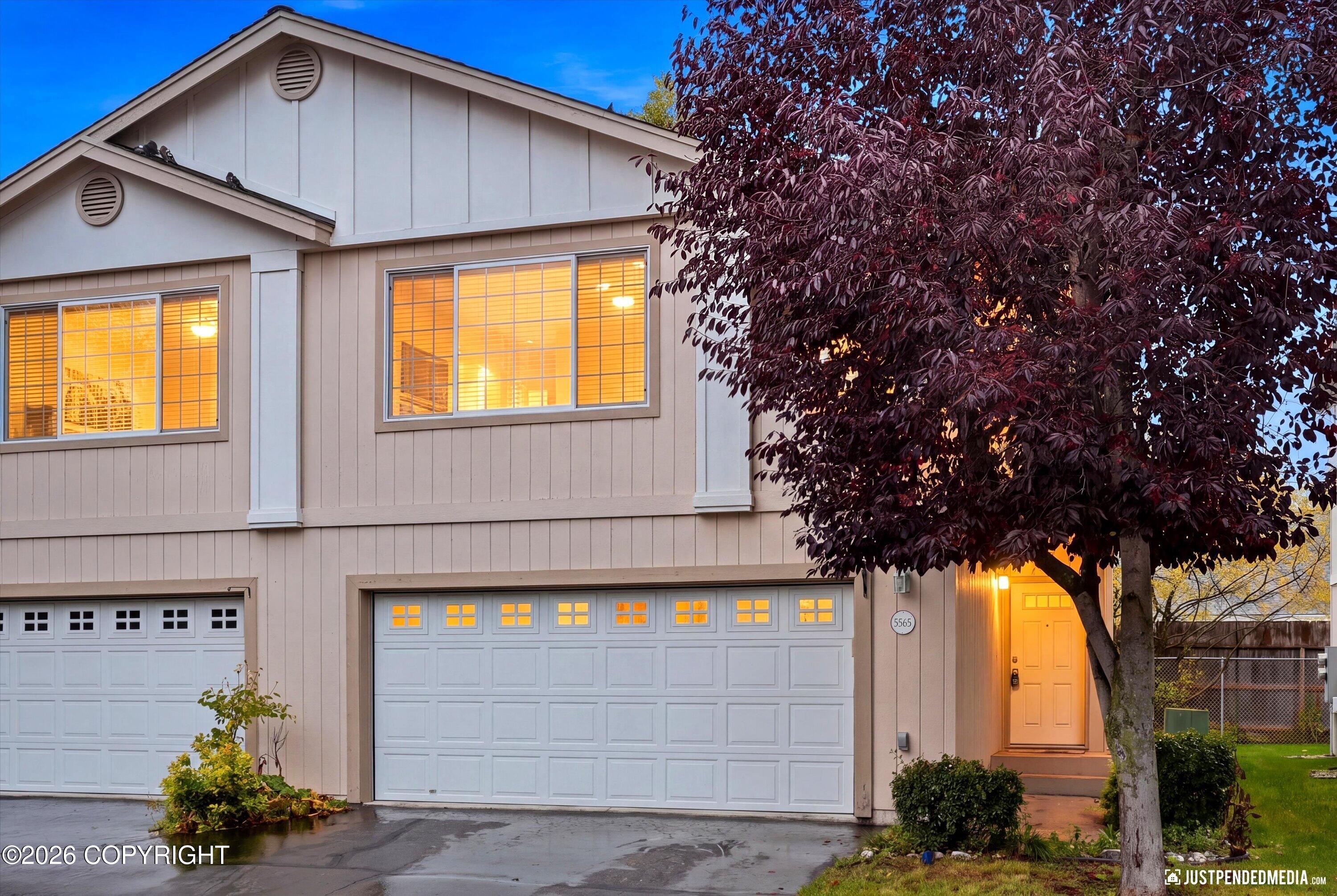 5565 Sapphire Loop Property Photo 4
