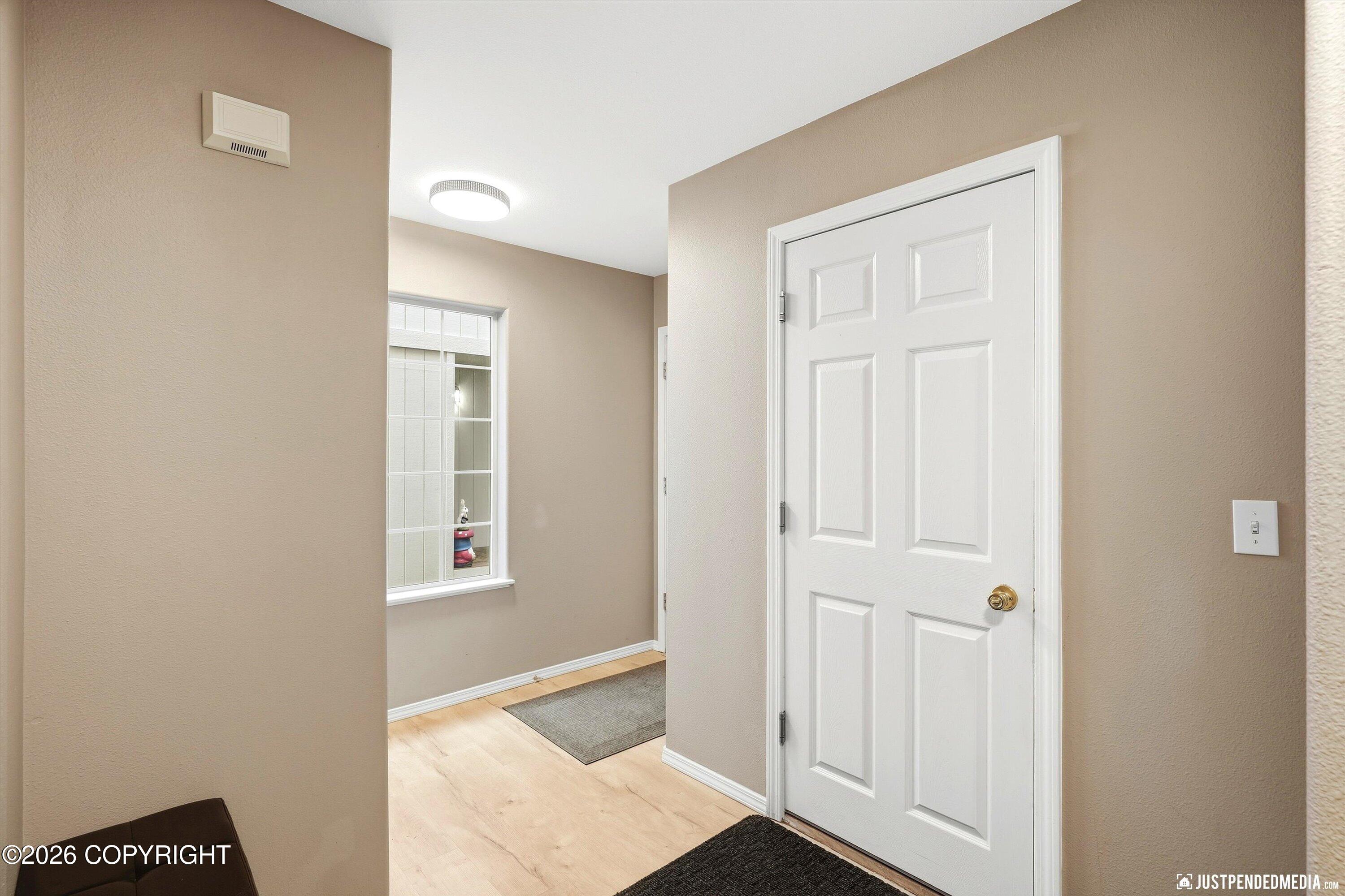 5565 Sapphire Loop Property Photo 5