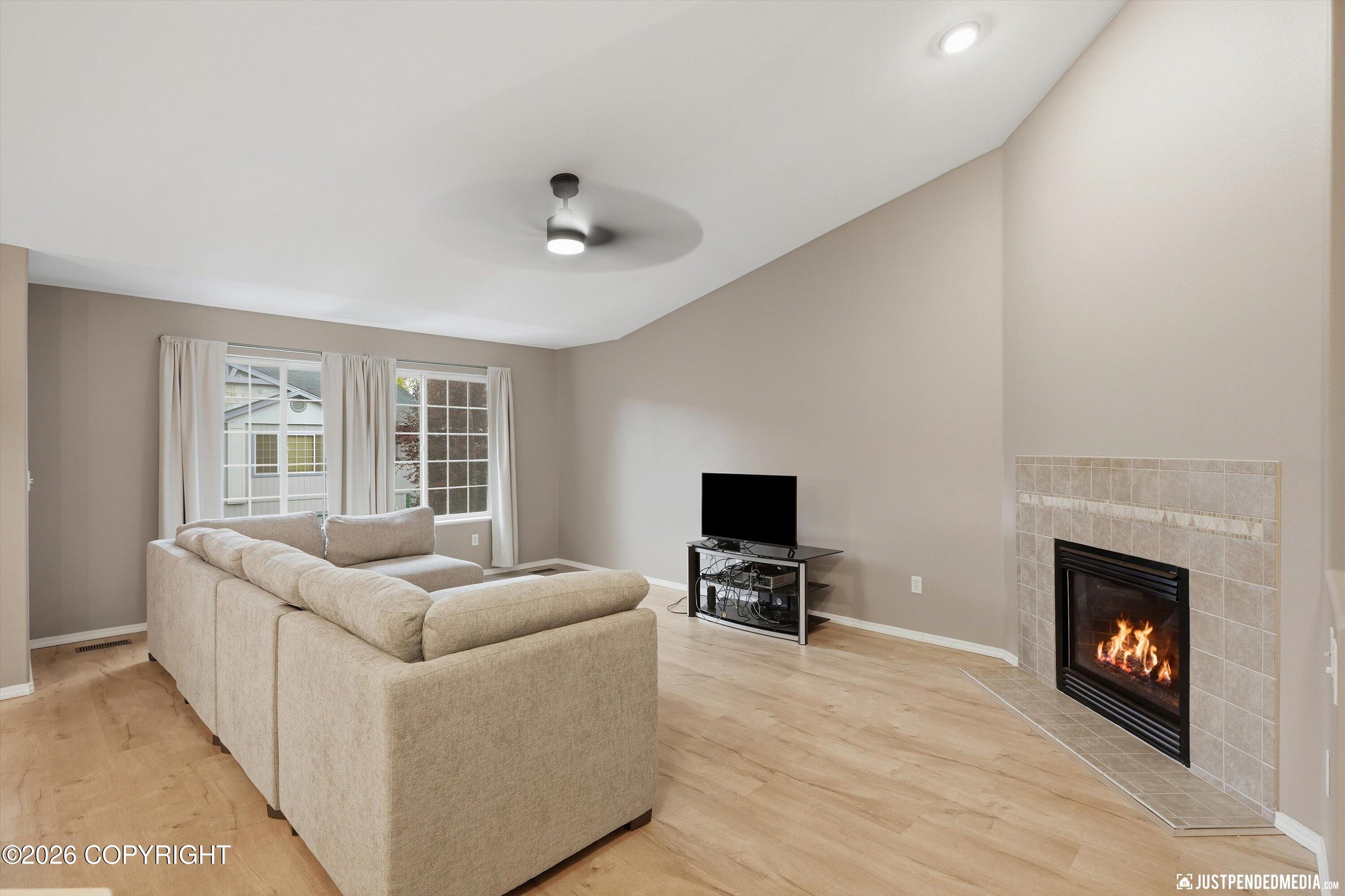 5565 Sapphire Loop Property Photo 11