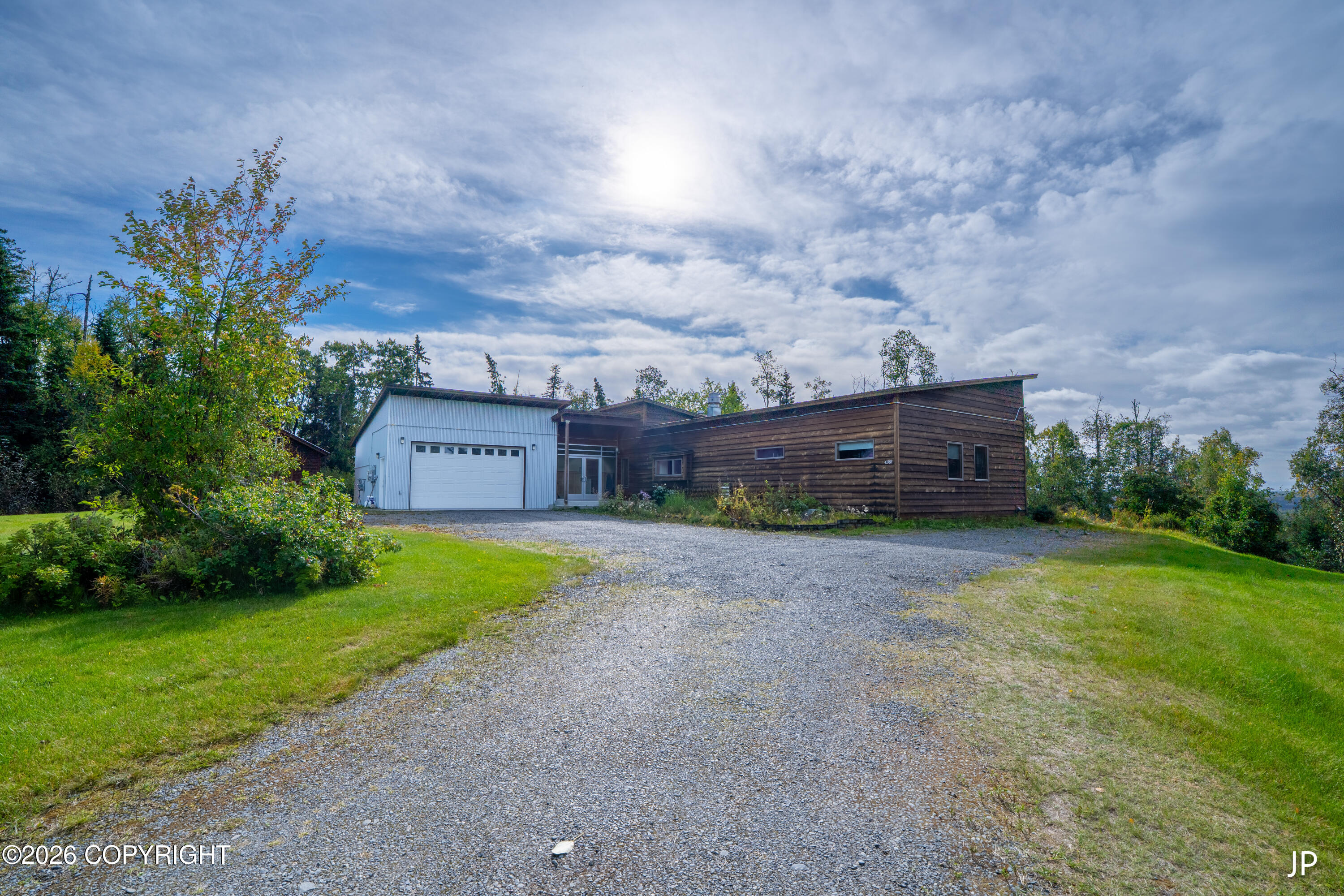 41385 Sutherlin Road Property Photo 1