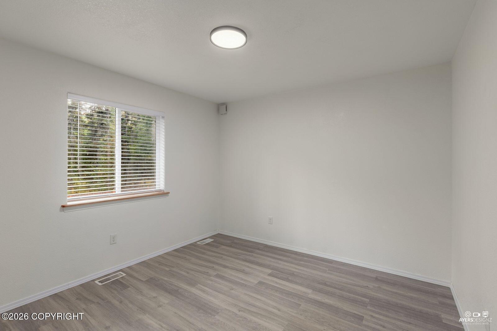 52881 Wesley Court Property Photo 8