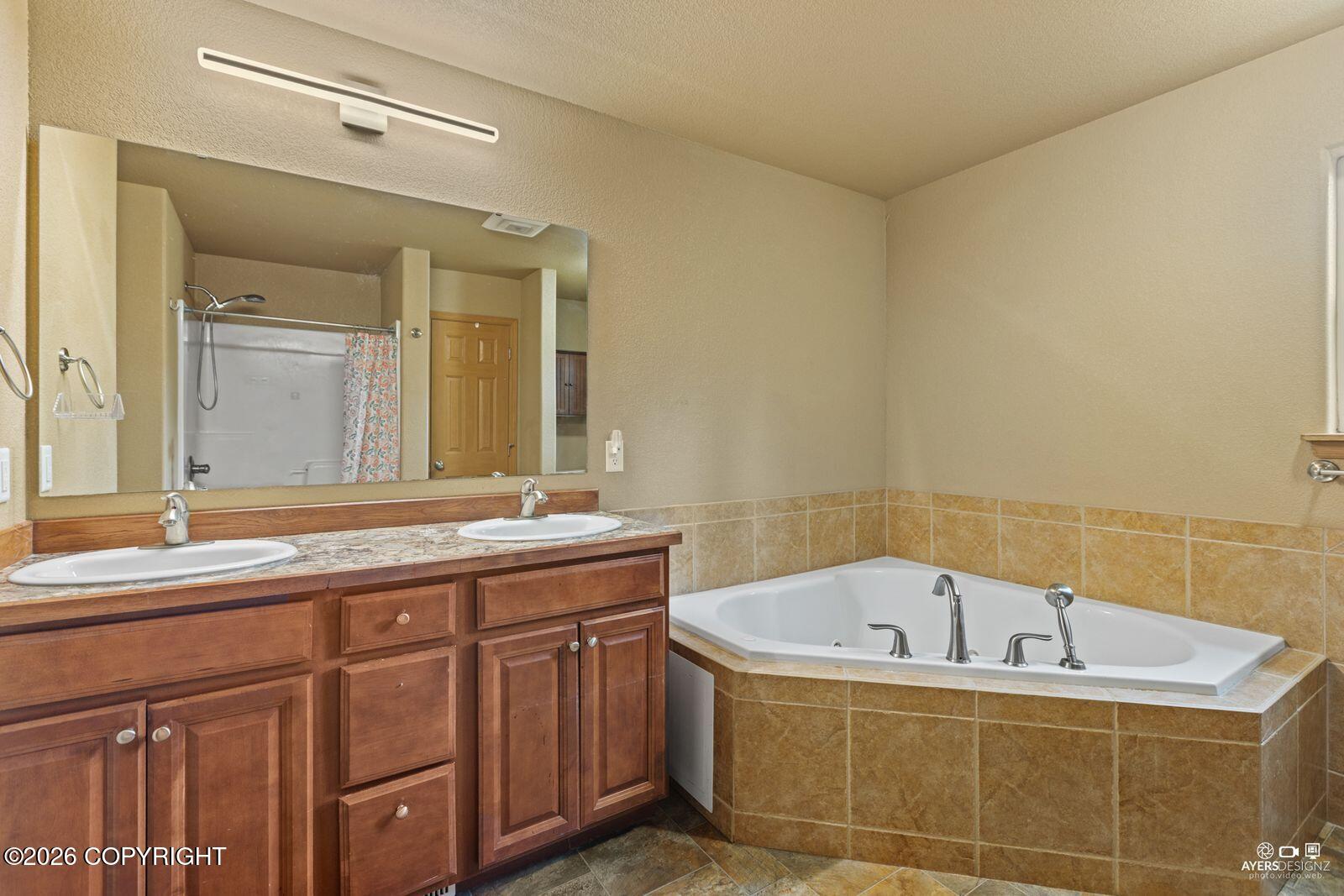52881 Wesley Court Property Photo 11