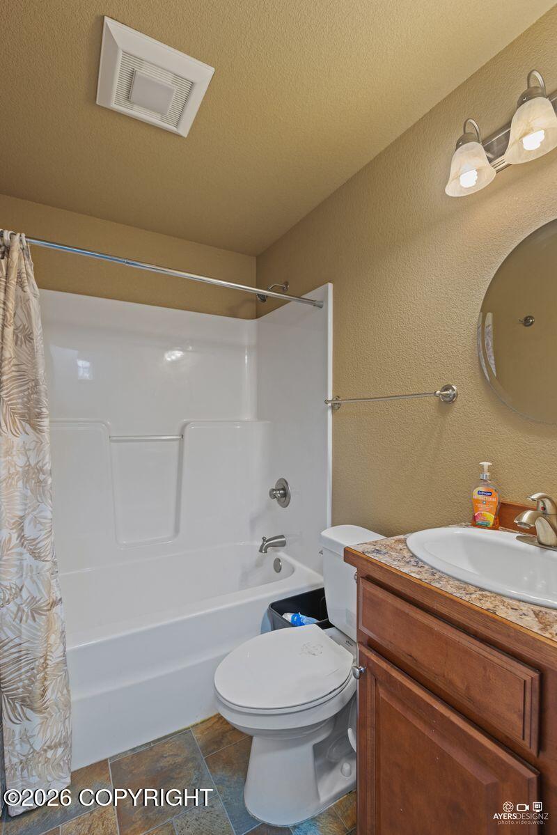 52881 Wesley Court Property Photo 15