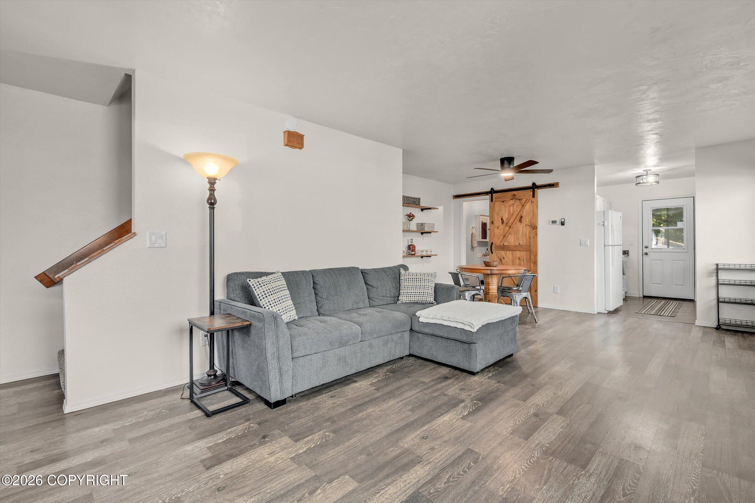 248 Yellow Leaf Circle Property Photo 4