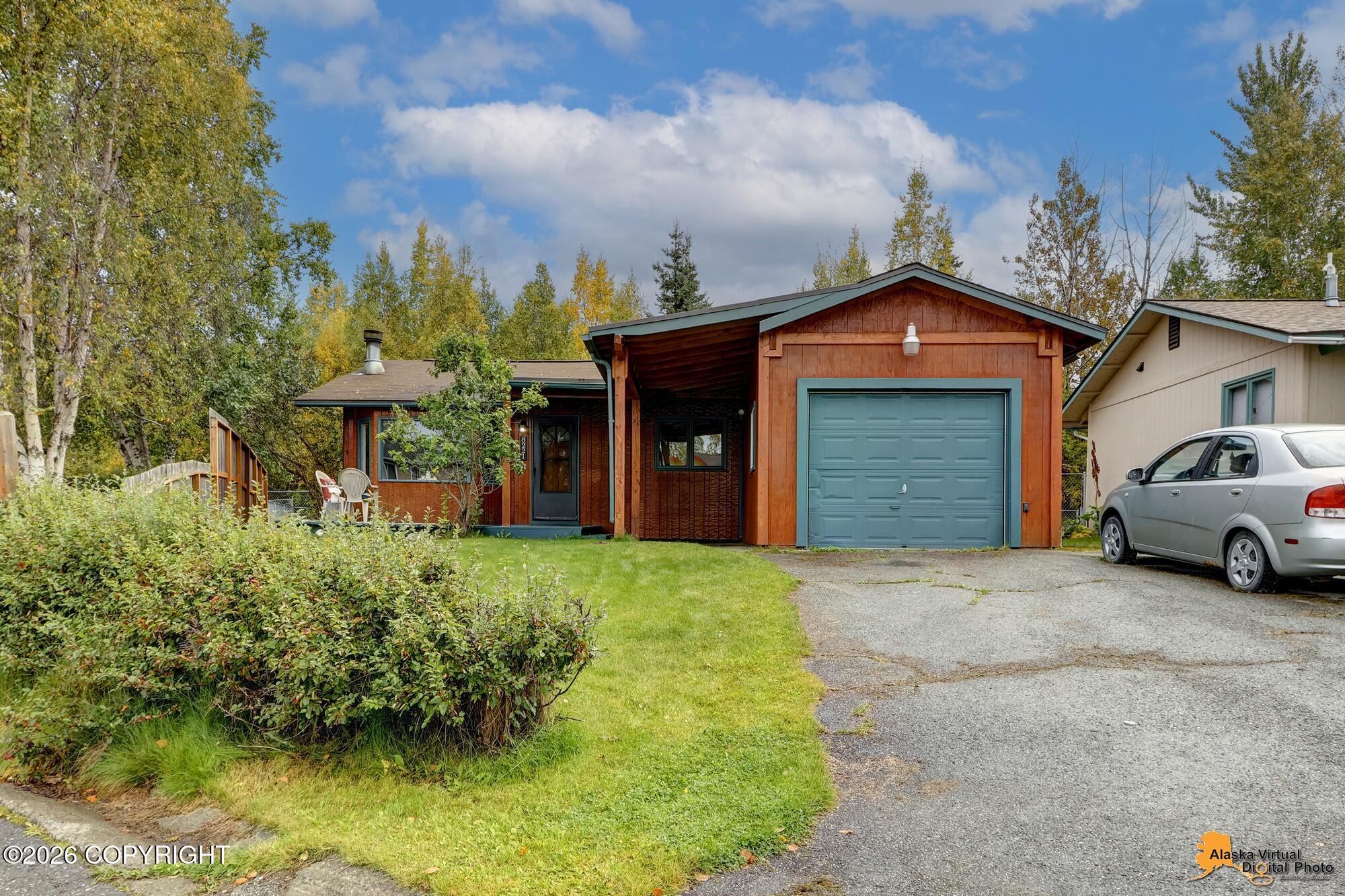 8221 Kip Court Property Photo 7