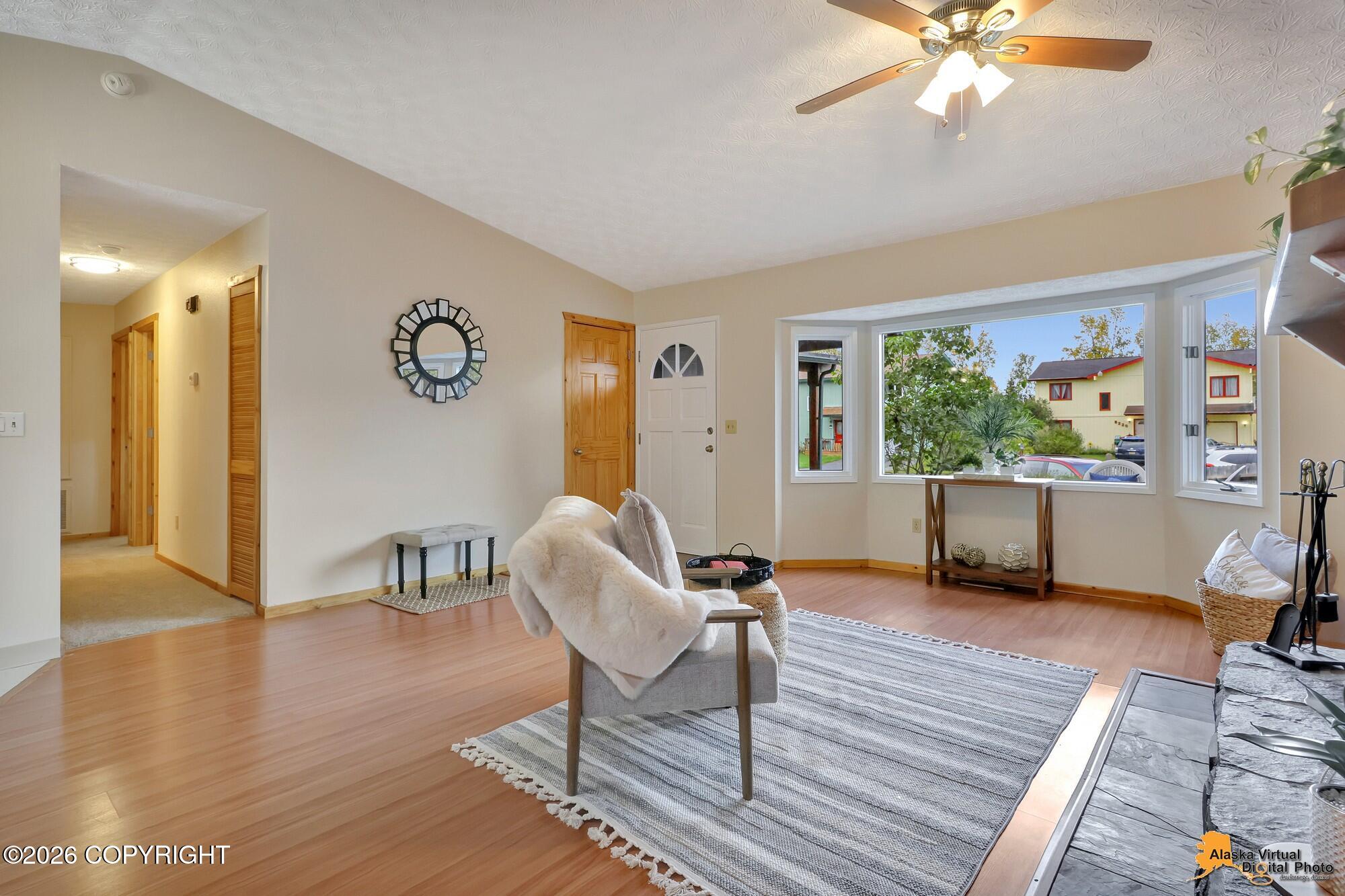 8221 Kip Court Property Photo 9