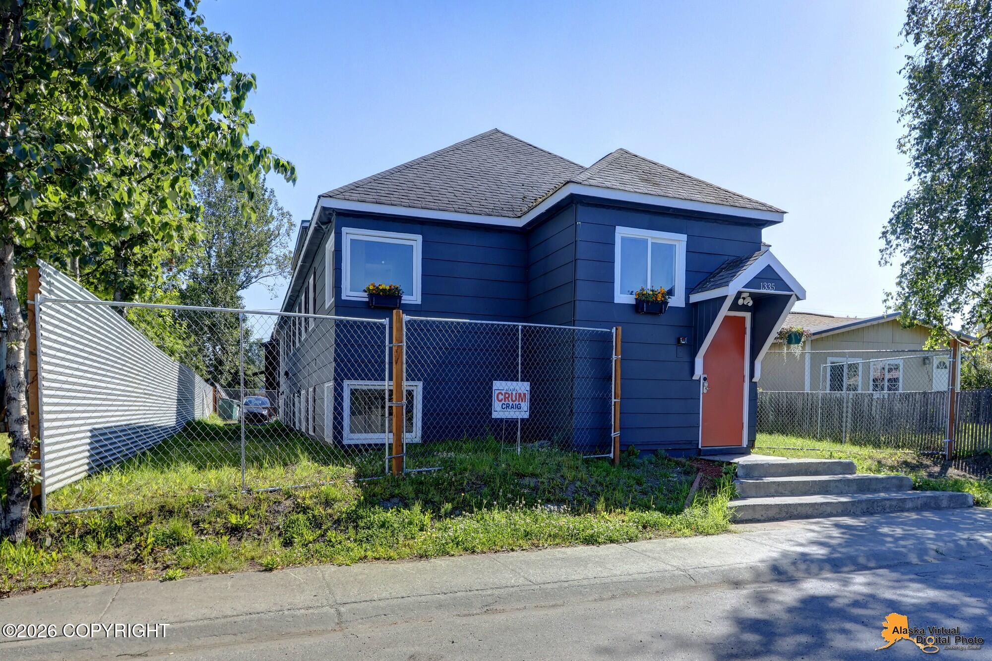 1335 Hyder Street Property Photo 2