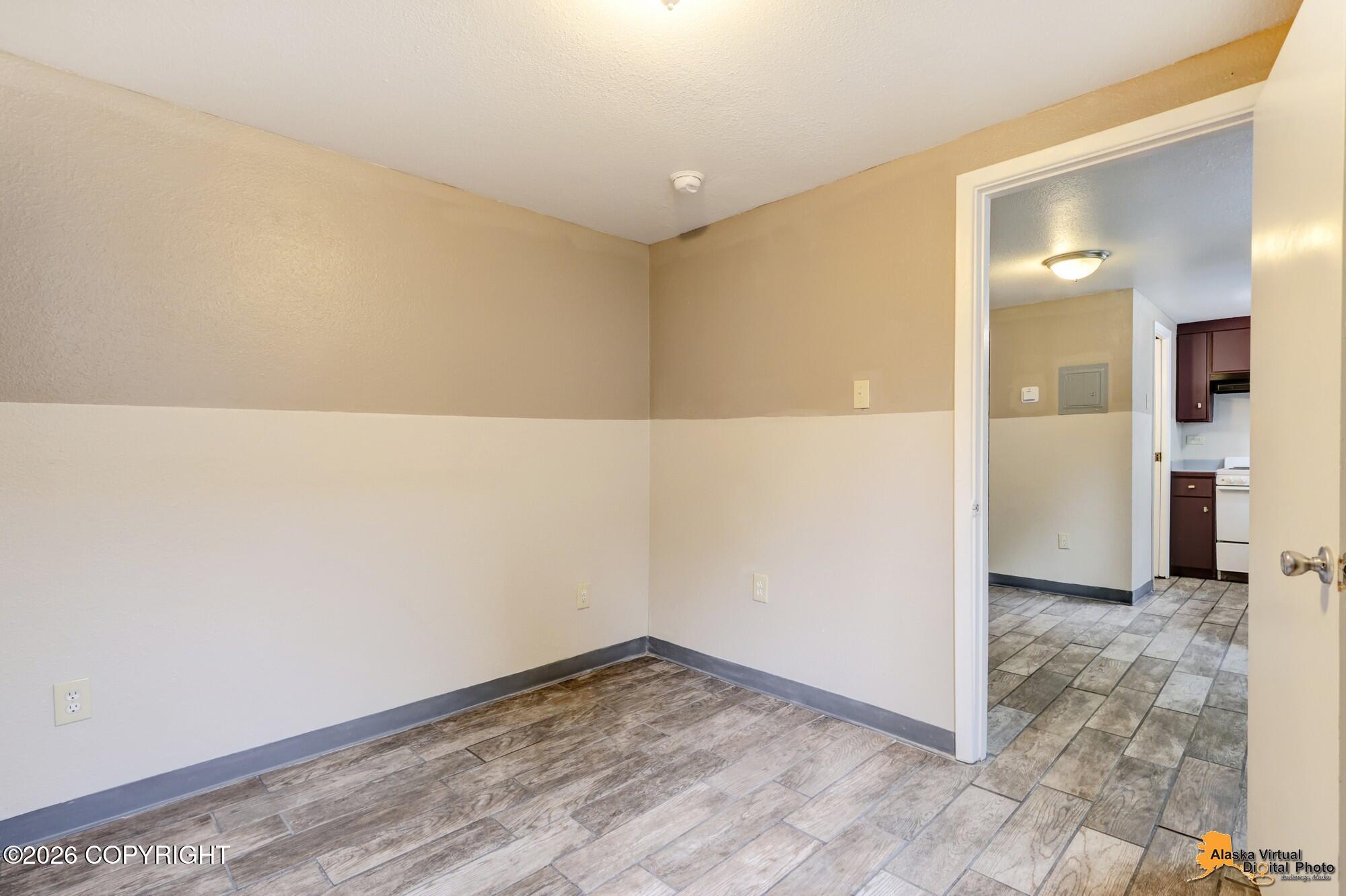 1335 Hyder Street Property Photo 33