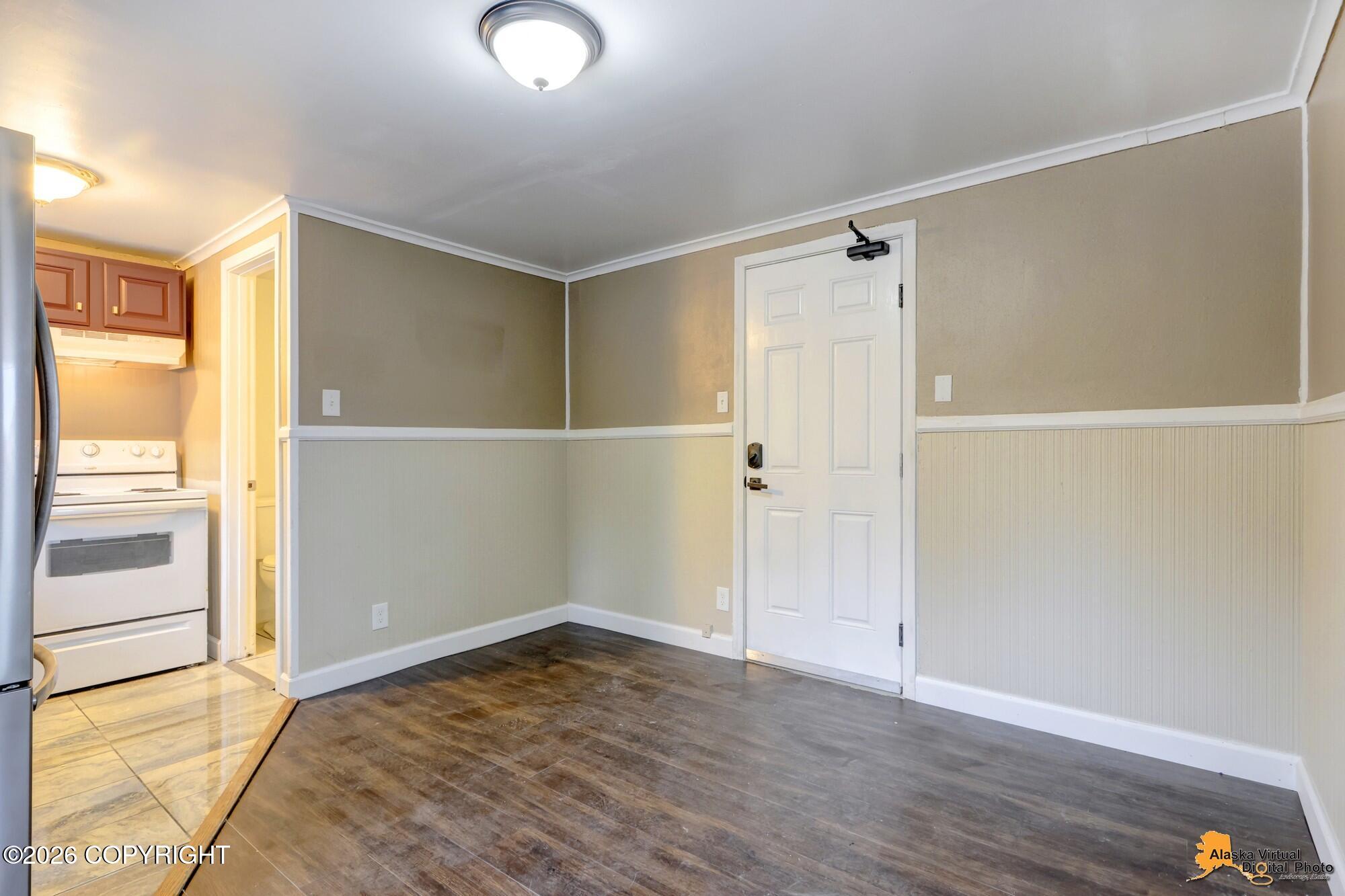 1335 Hyder Street Property Photo 37