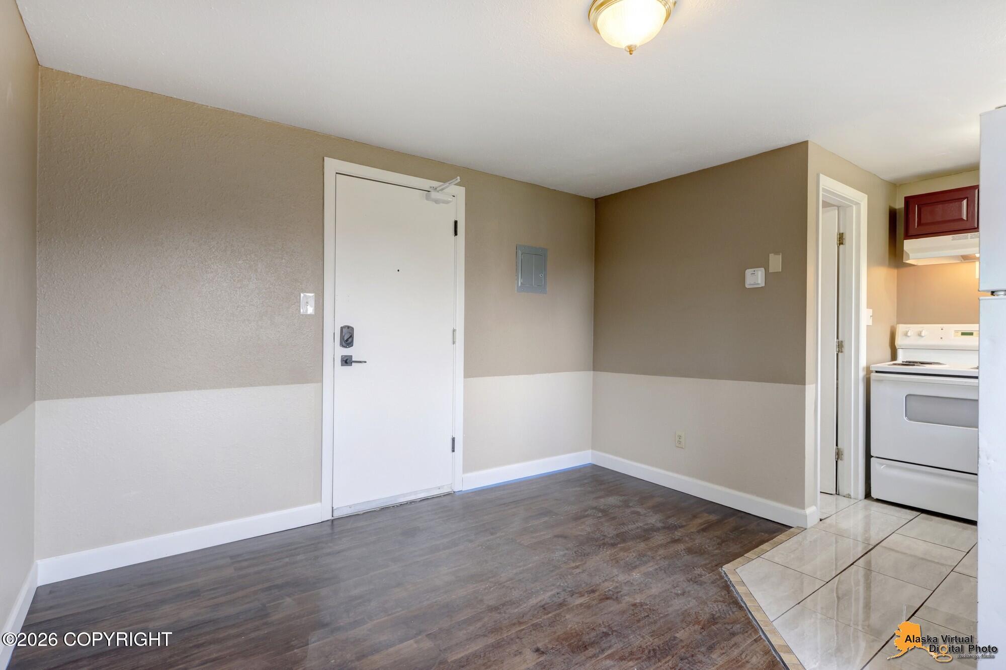 1335 Hyder Street Property Photo 44