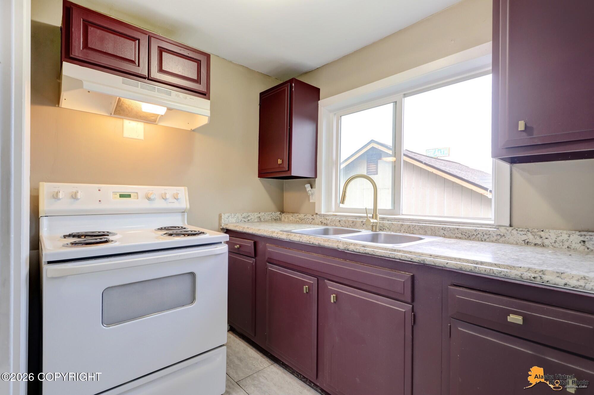 1335 Hyder Street Property Photo 46
