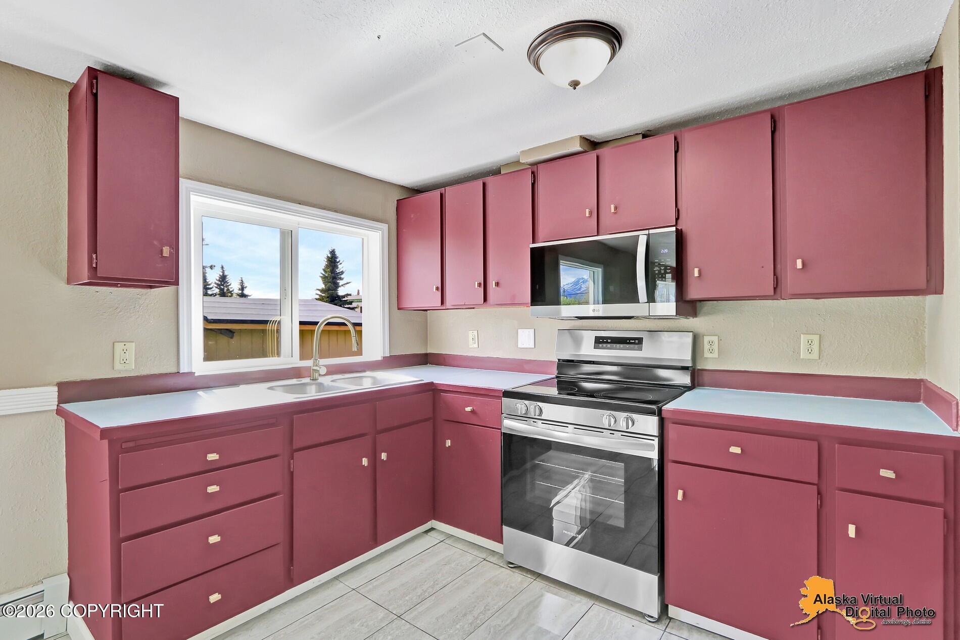 1335 Hyder Street Property Photo 69