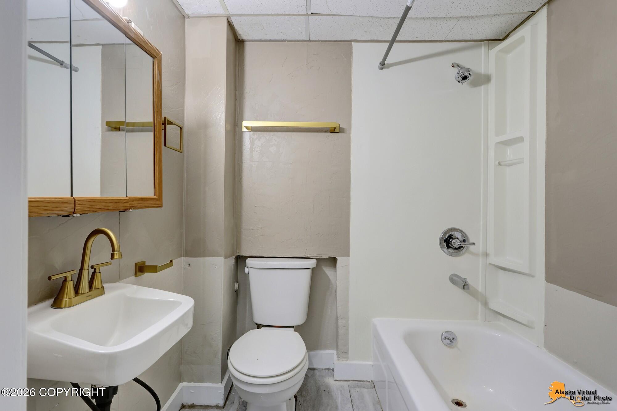 1335 Hyder Street Property Photo 98