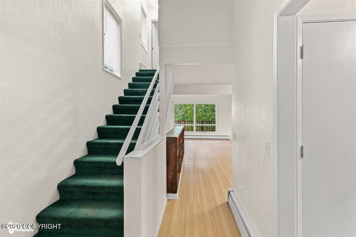 440 W Lone Cub Drive Property Photo 5