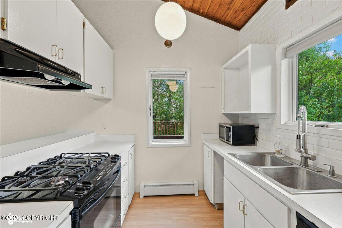 440 W Lone Cub Drive Property Photo 21