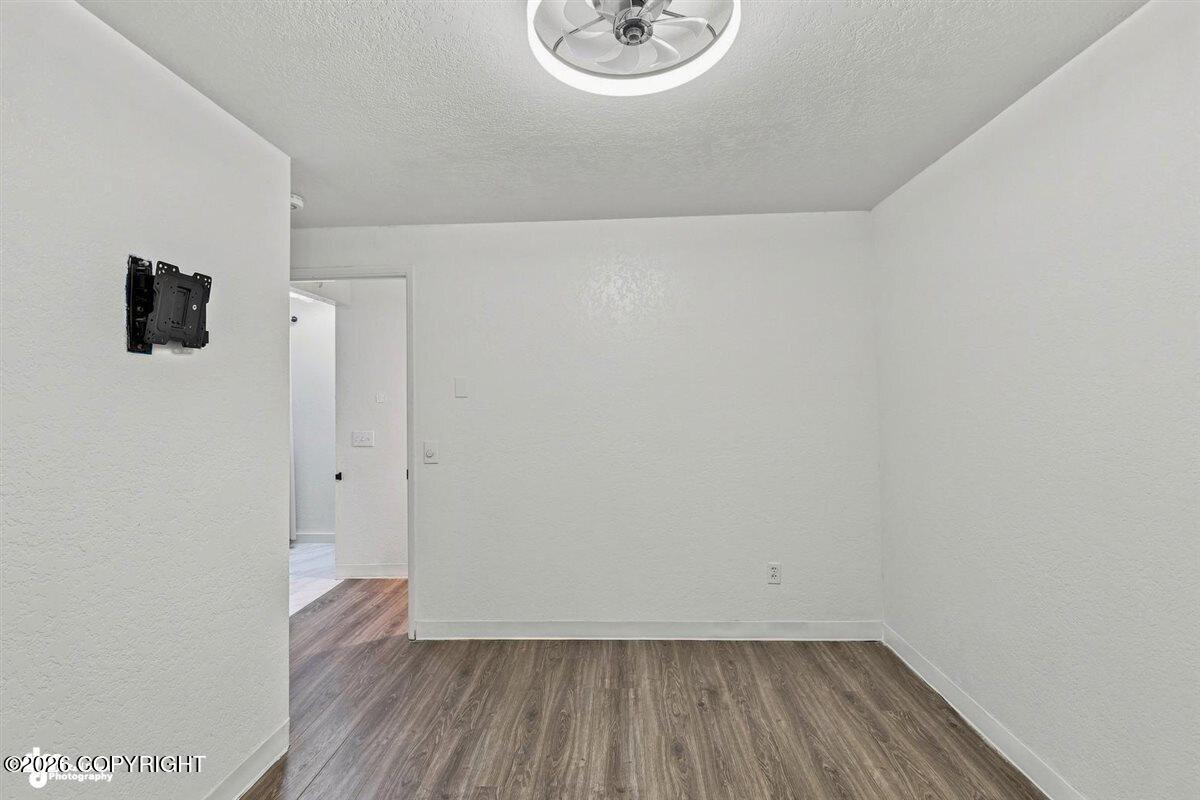 440 W Lone Cub Drive Property Photo 30