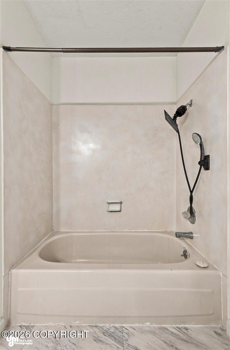 440 W Lone Cub Drive Property Photo 46
