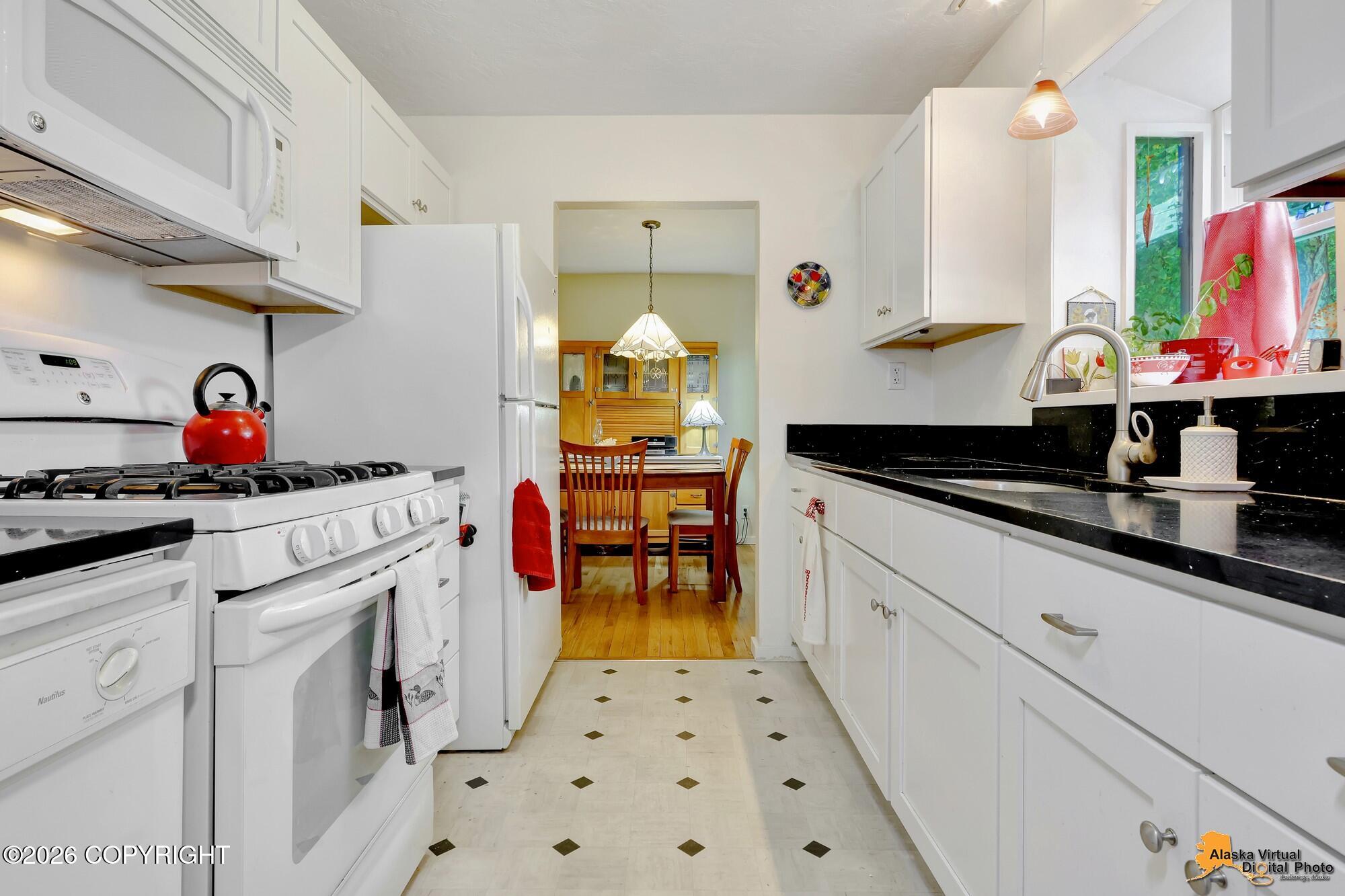 2207 Turnagain Parkway Property Photo 10