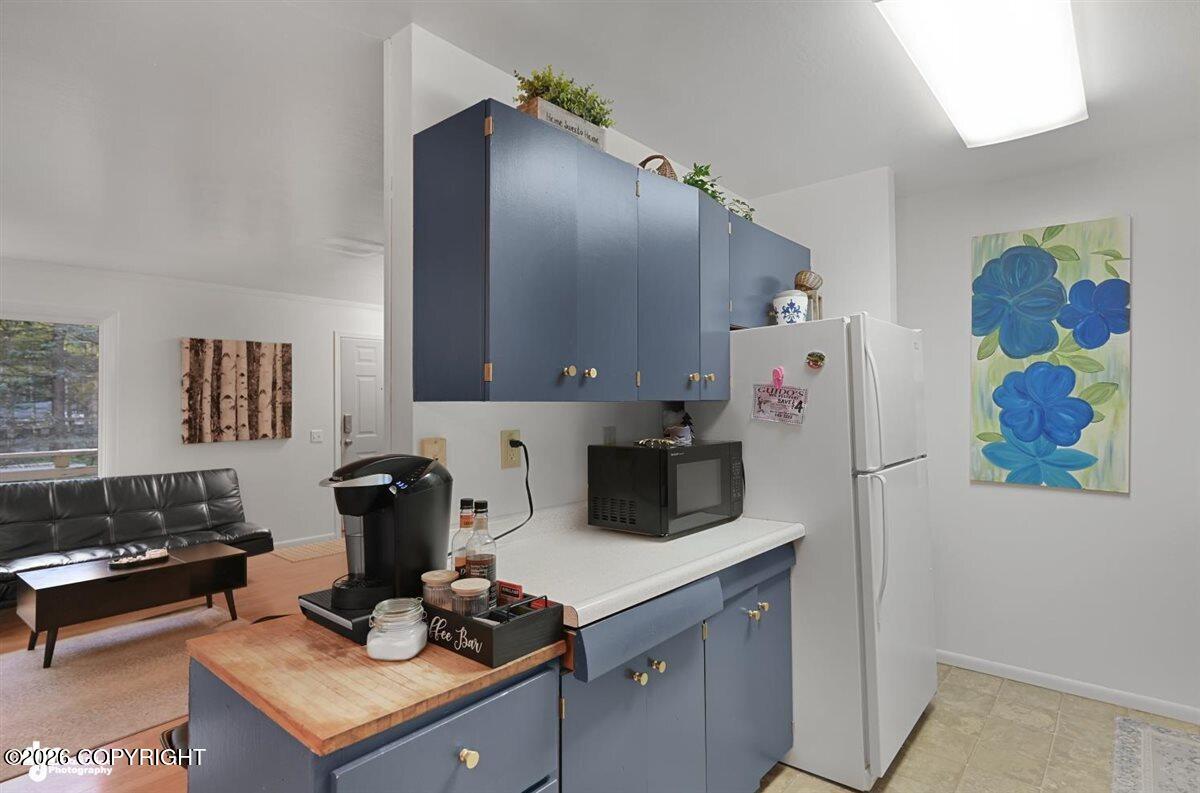 7239 Violet Place Property Photo 5