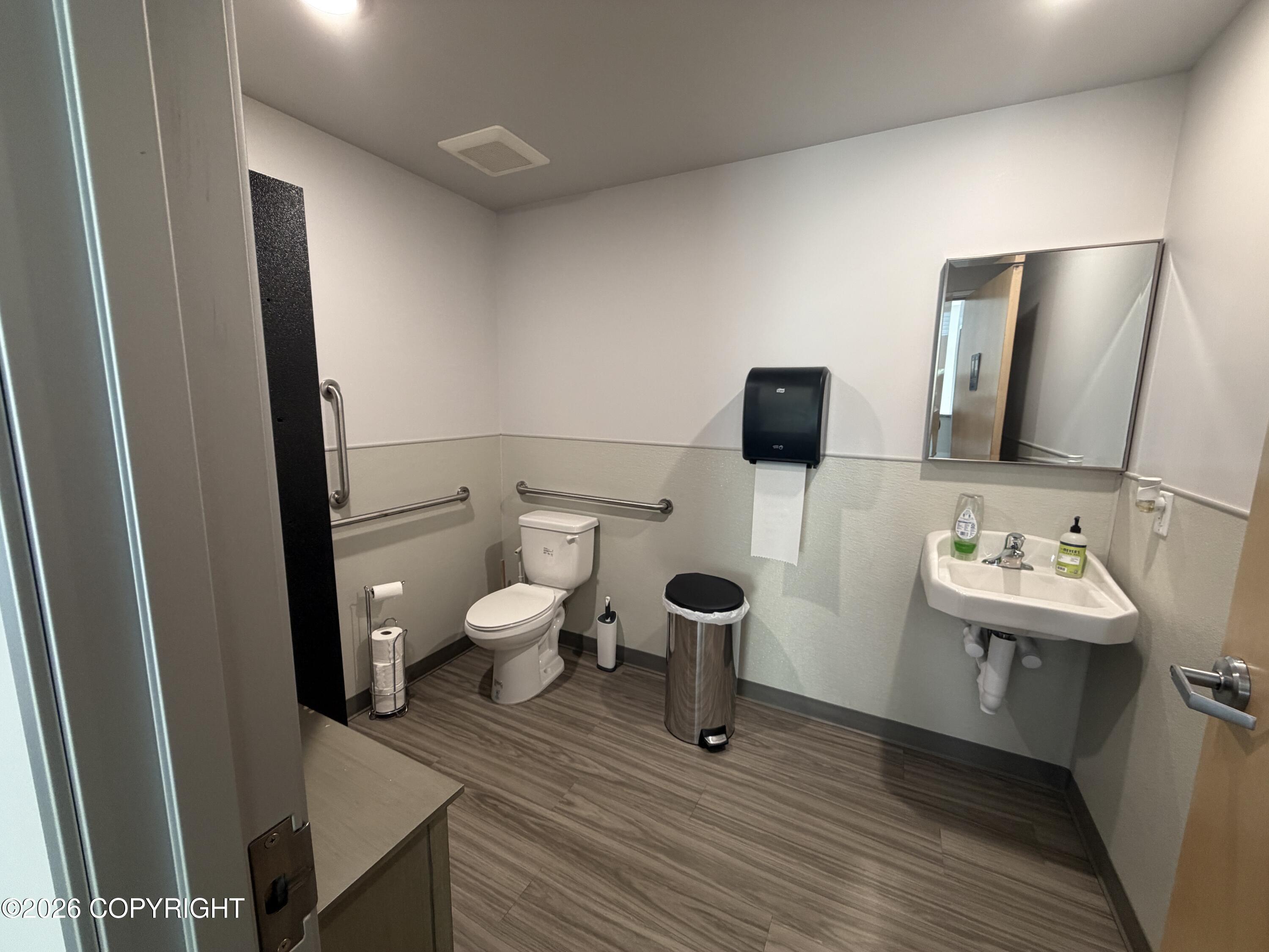 1174 N Leatherleaf Loop #b Property Photo 13
