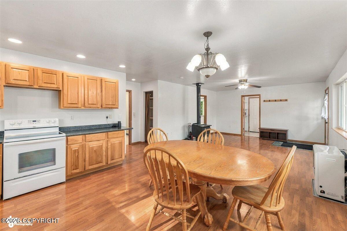 8669 W Petrel Street Property Photo 9