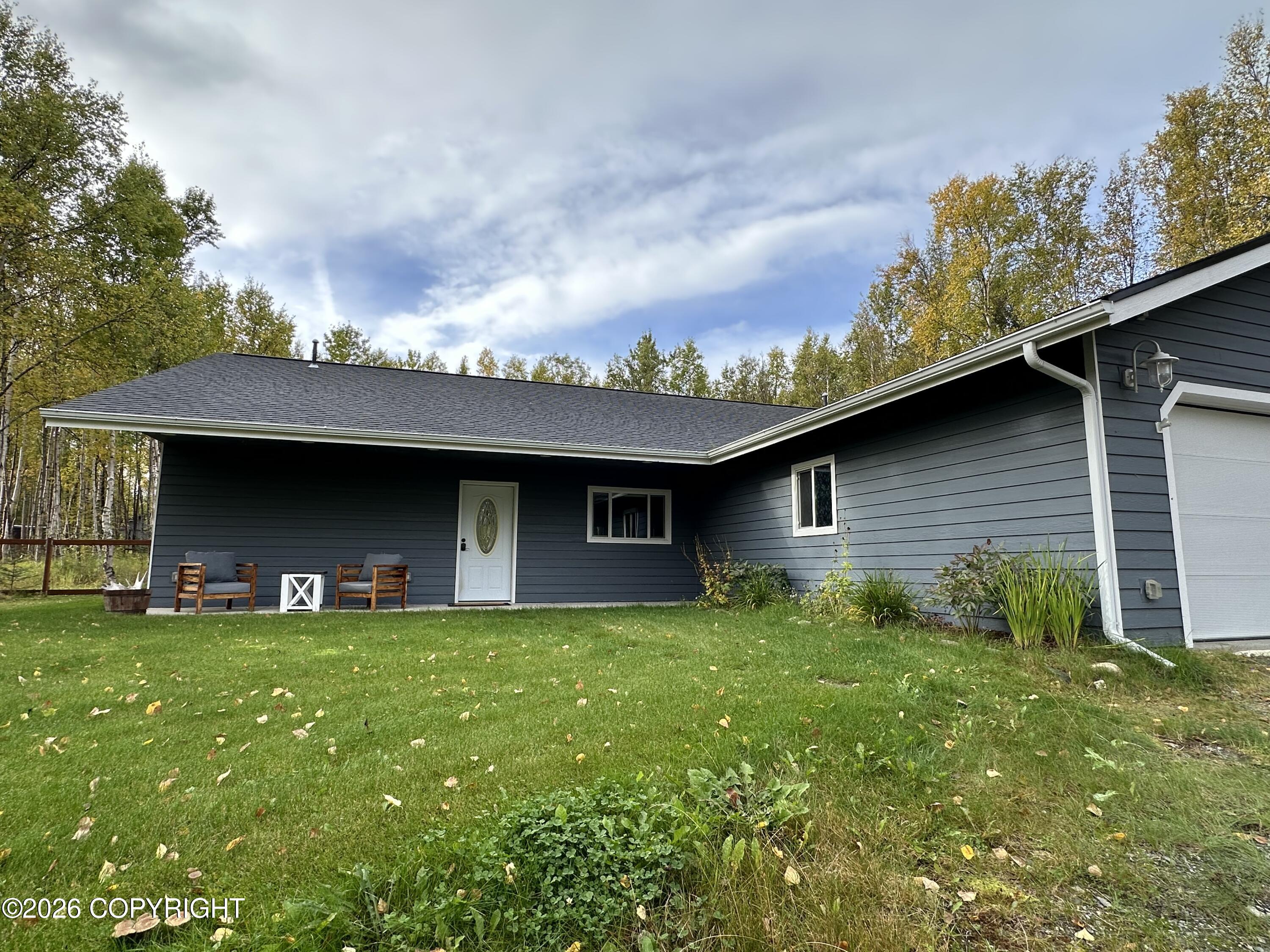 3560 N Rainbow Street Property Photo 2
