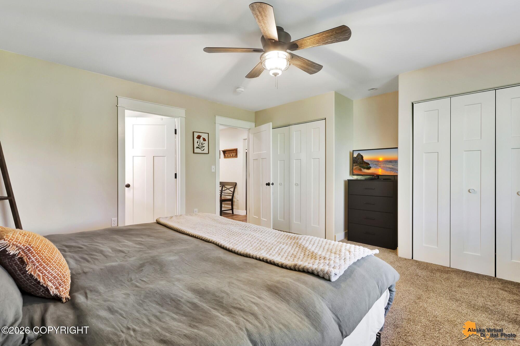 3560 N Rainbow Street Property Photo 19