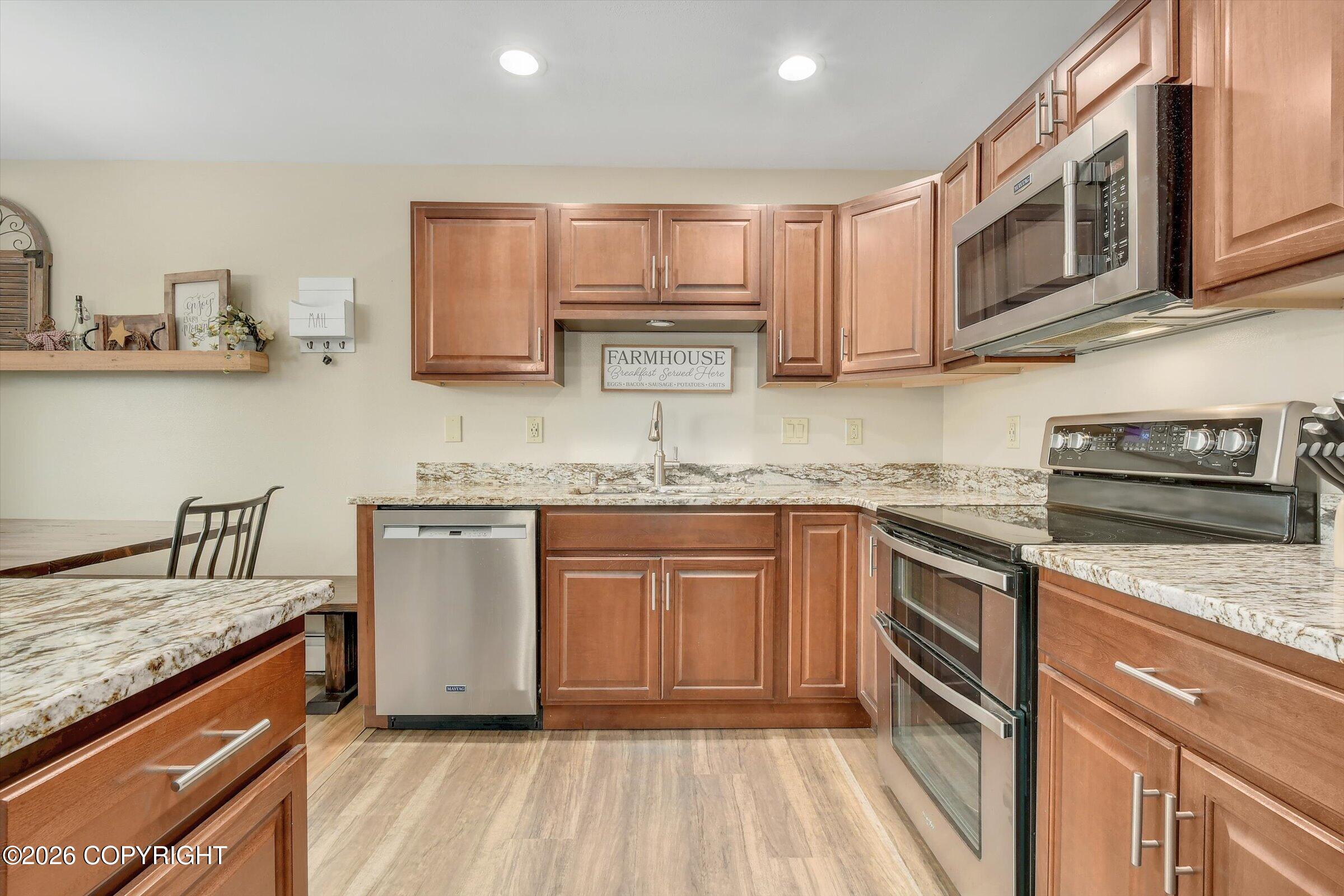 1602 Hardwood Court #85 Property Photo 6