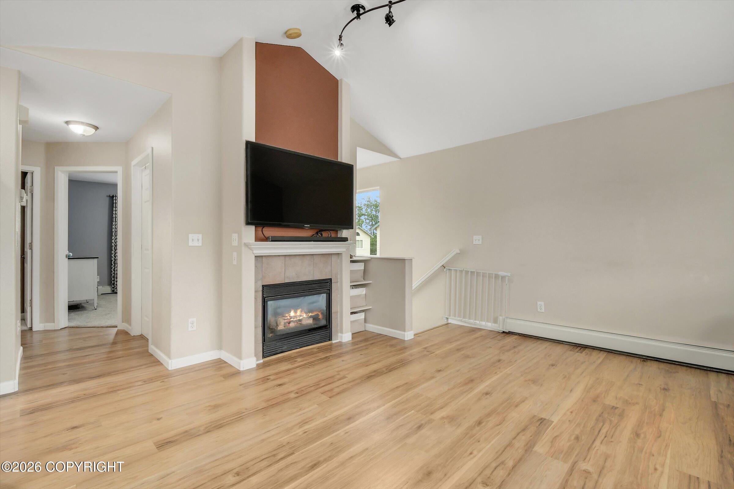 1602 Hardwood Court #85 Property Photo 9