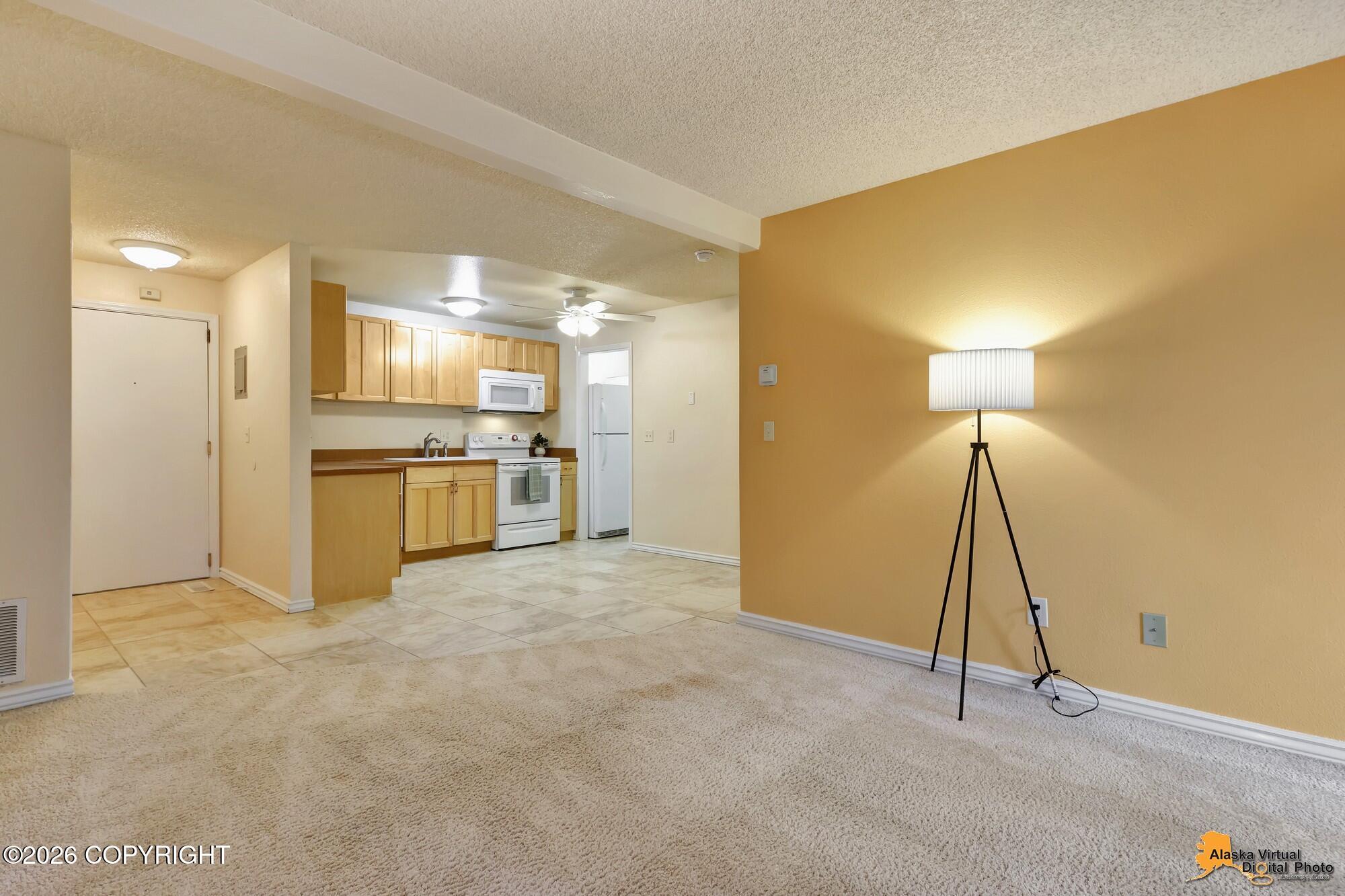 2210 Sentry Drive #b-8 Property Photo 4