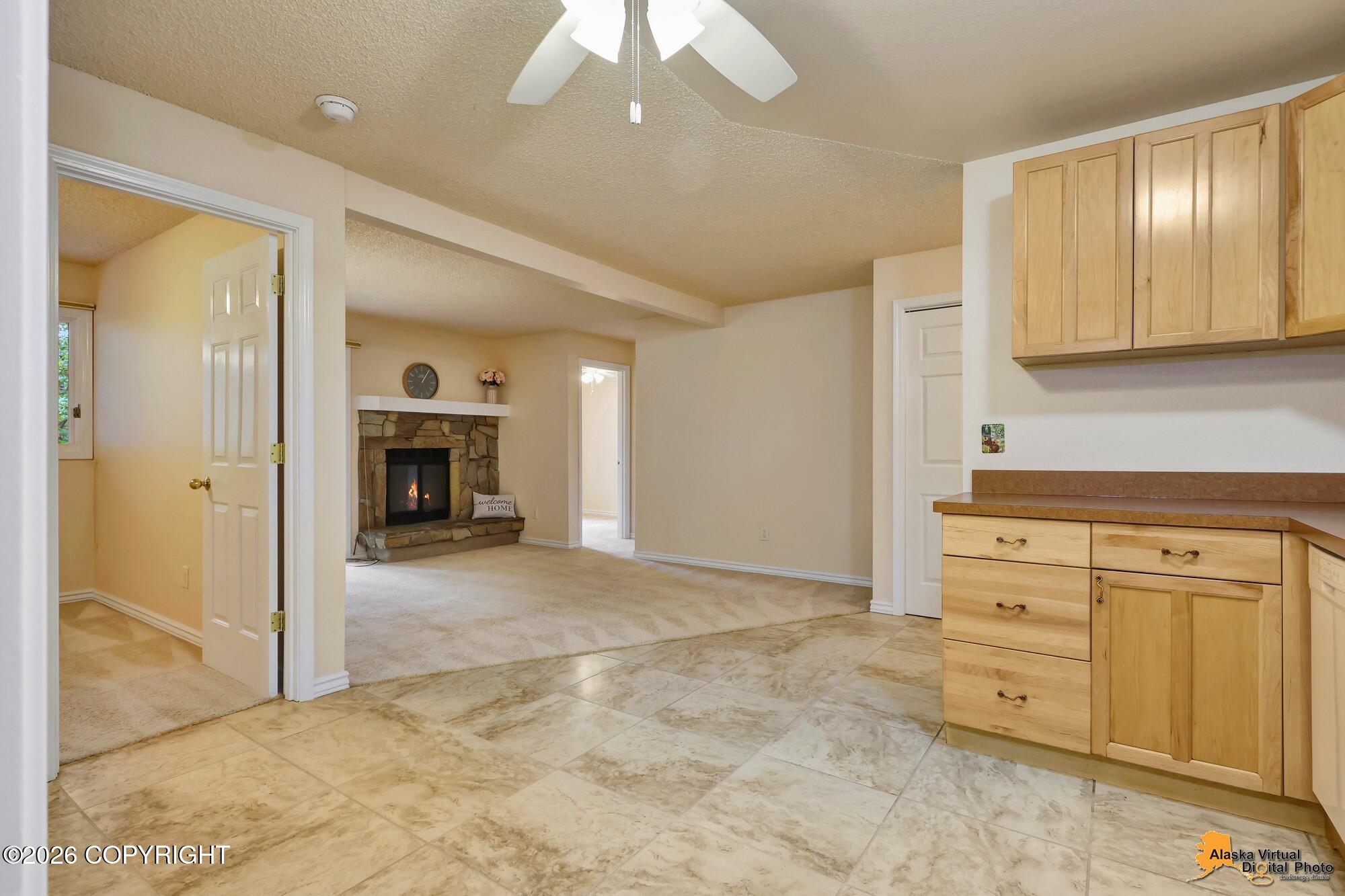 2210 Sentry Drive #b-8 Property Photo 5