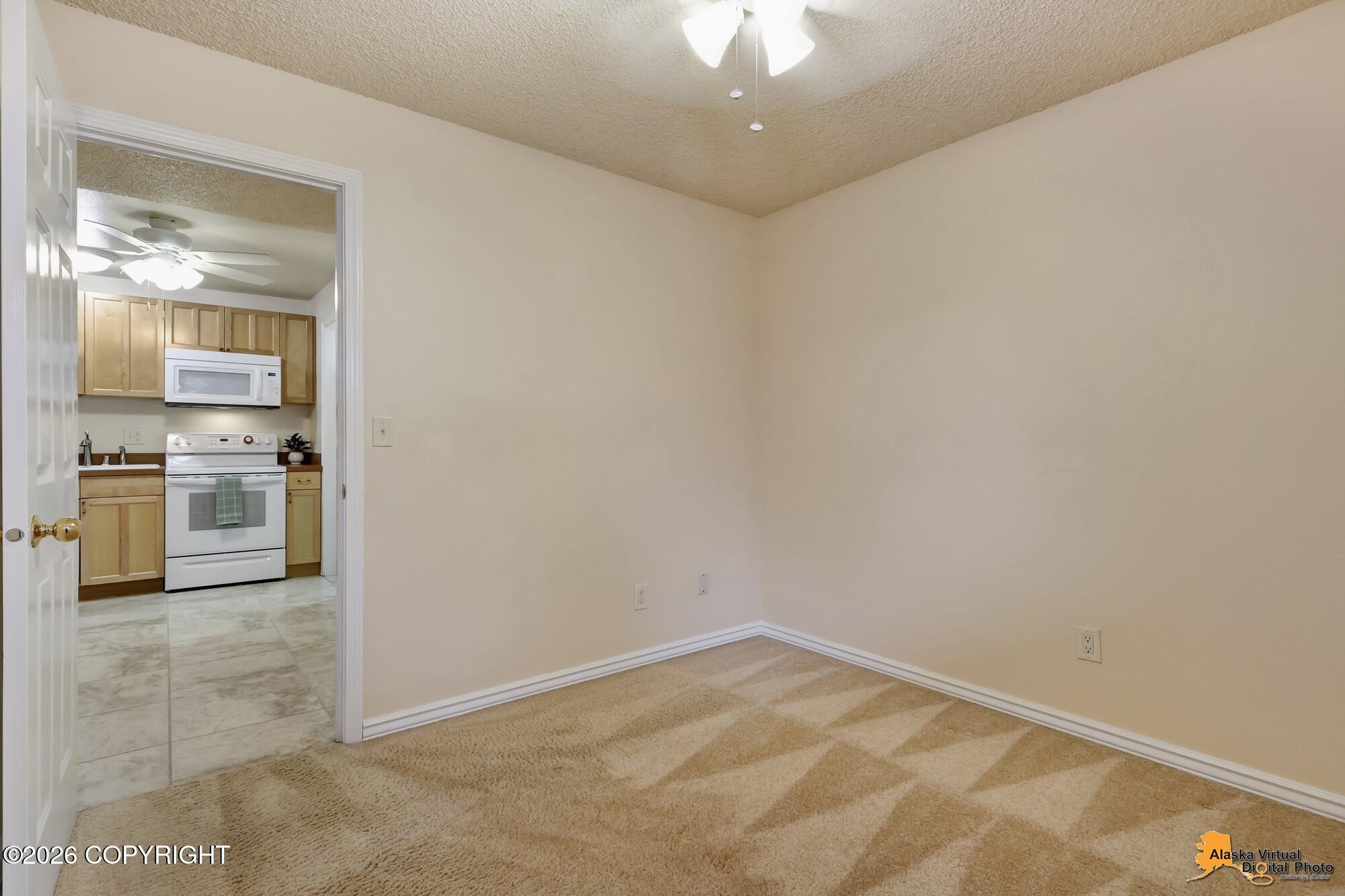 2210 Sentry Drive #b-8 Property Photo 10