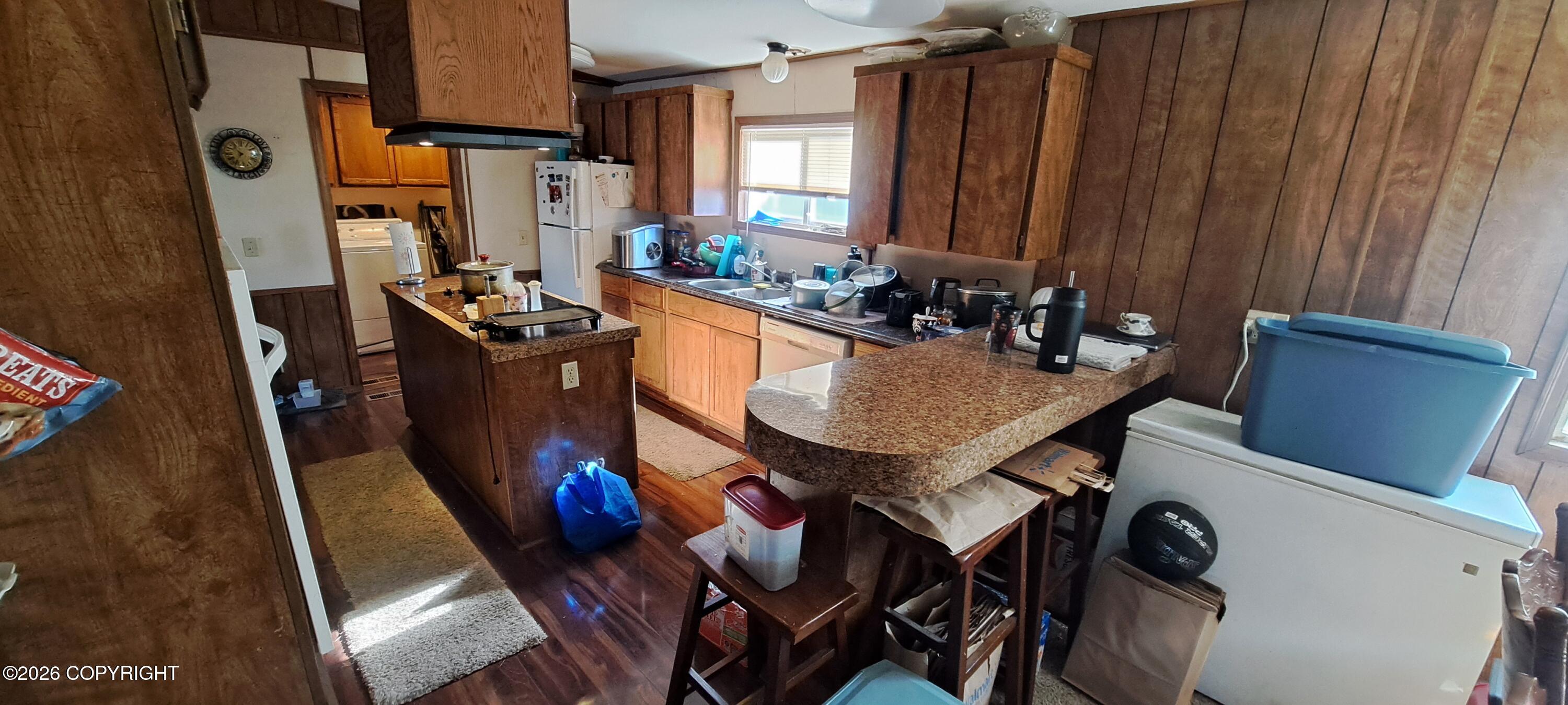 2221 E Muldoon Road 400 Property Photo 11
