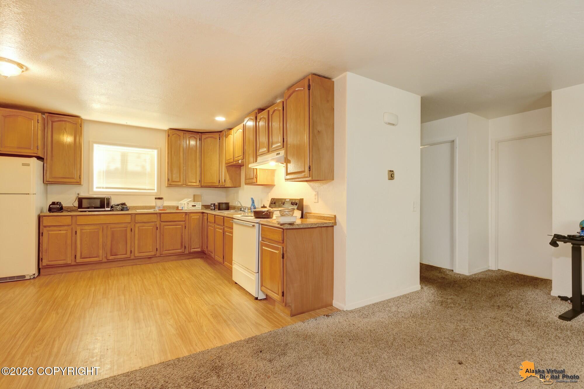 401 Mumford Street Property Photo 7