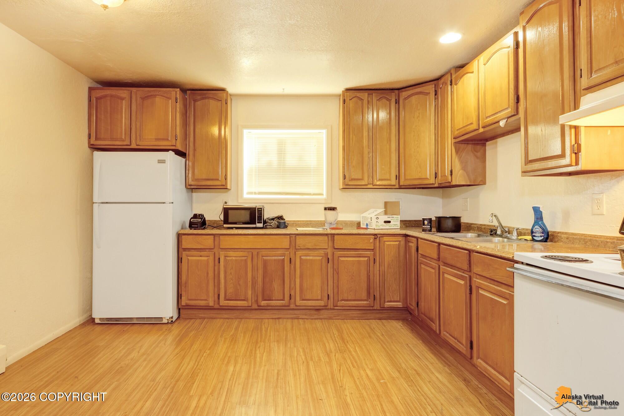 401 Mumford Street Property Photo 8