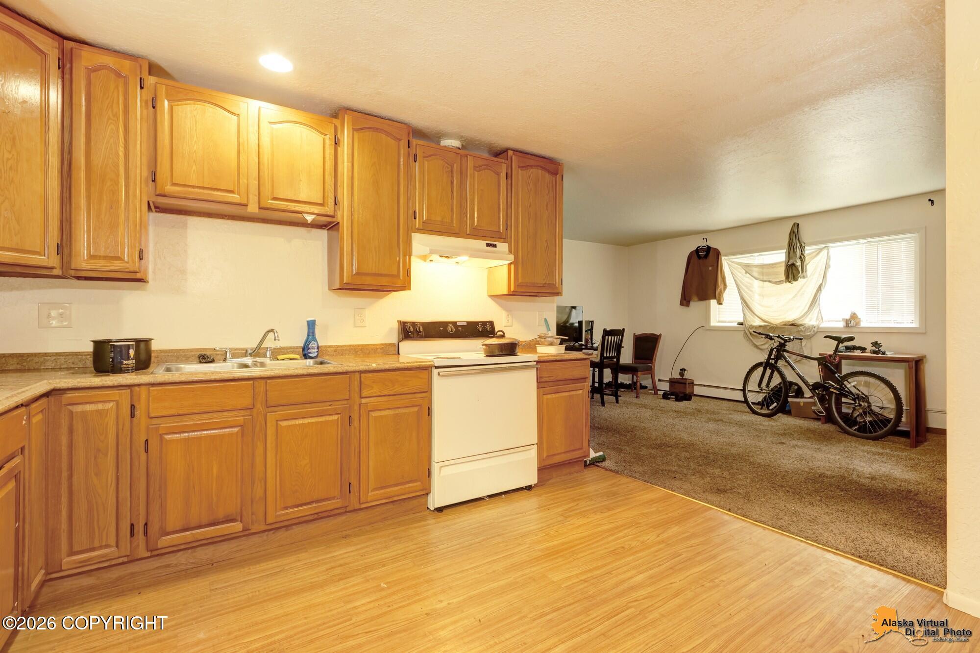 401 Mumford Street Property Photo 9