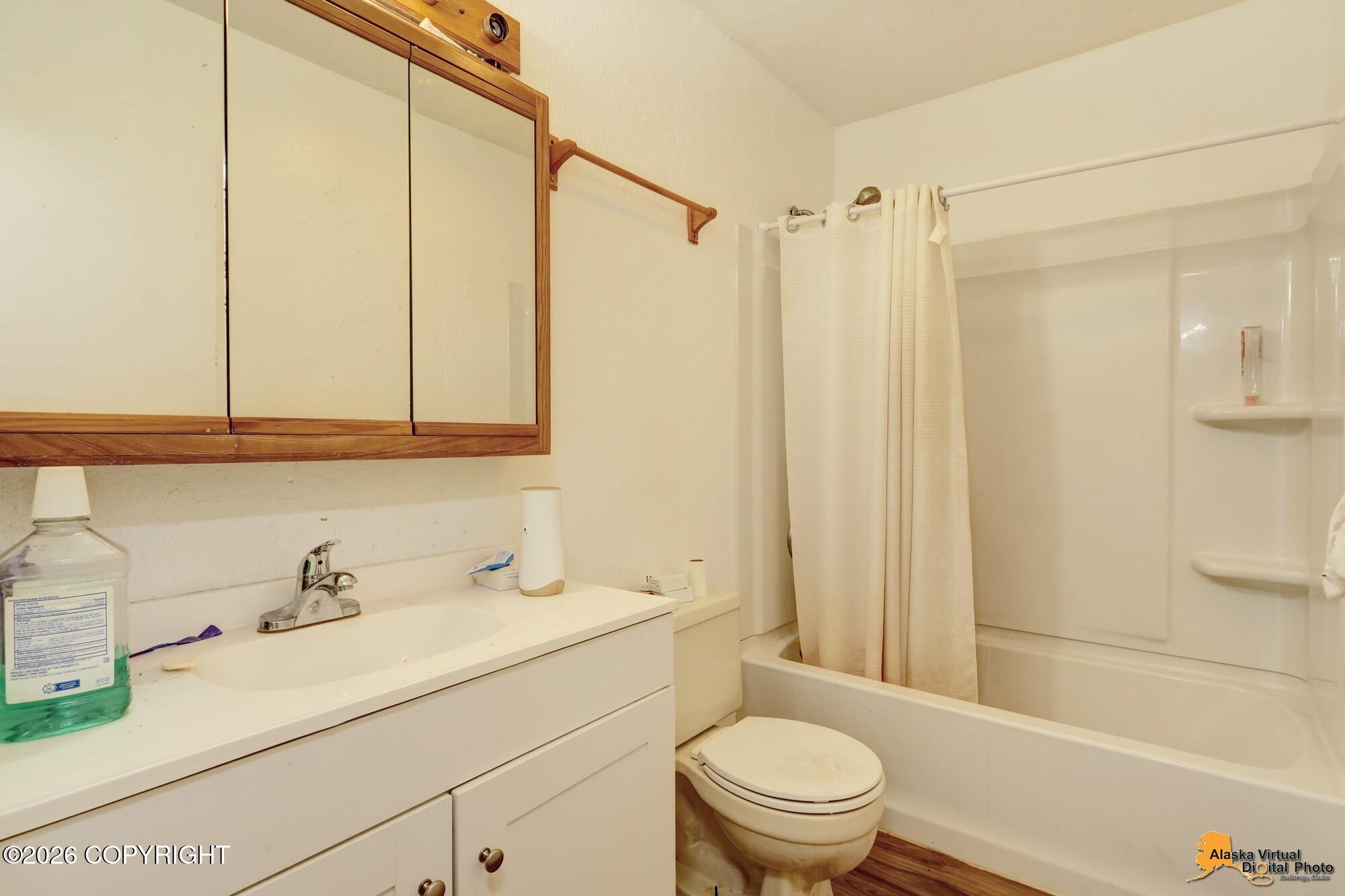 401 Mumford Street Property Photo 11