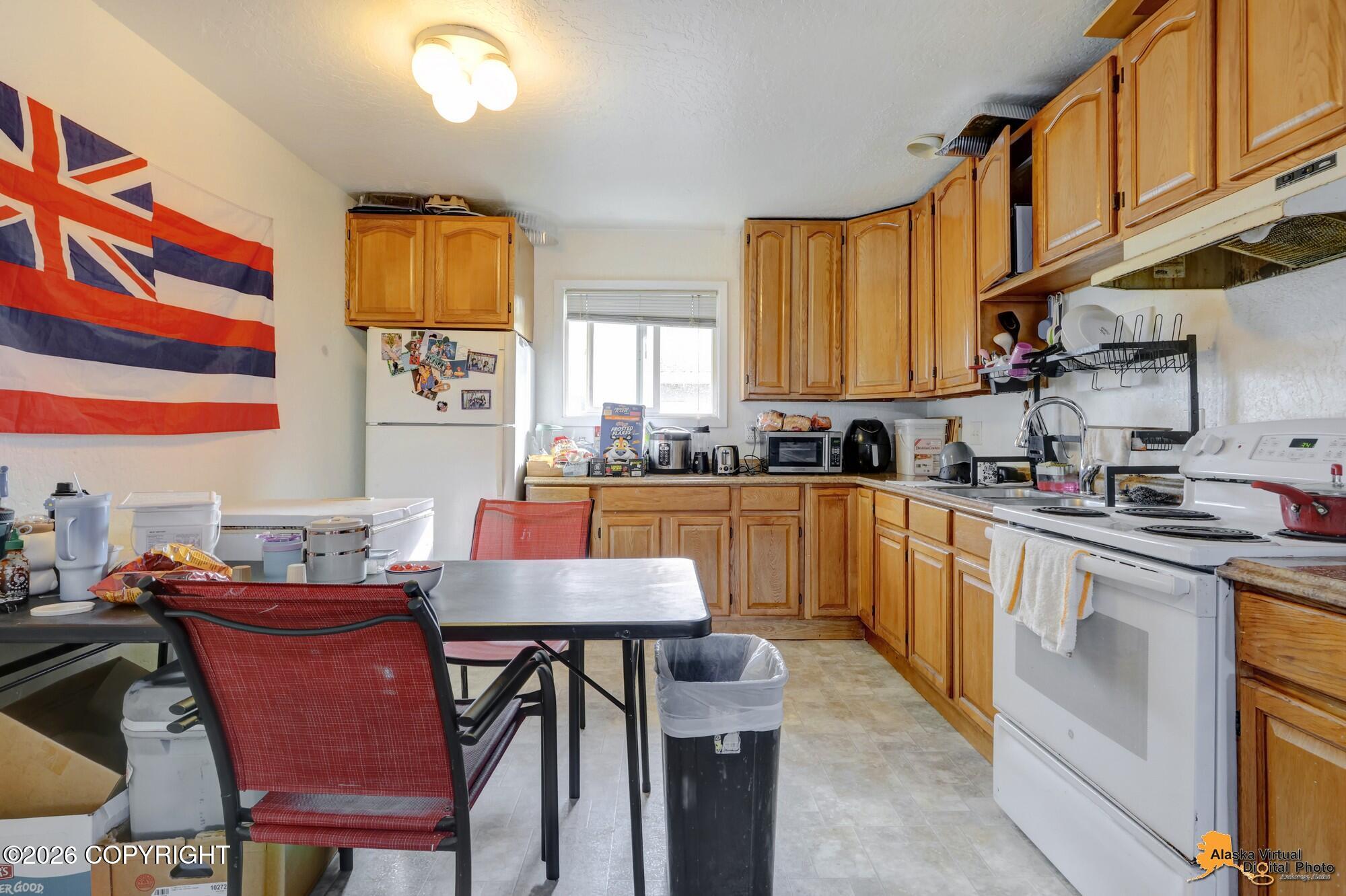 401 Mumford Street Property Photo 16