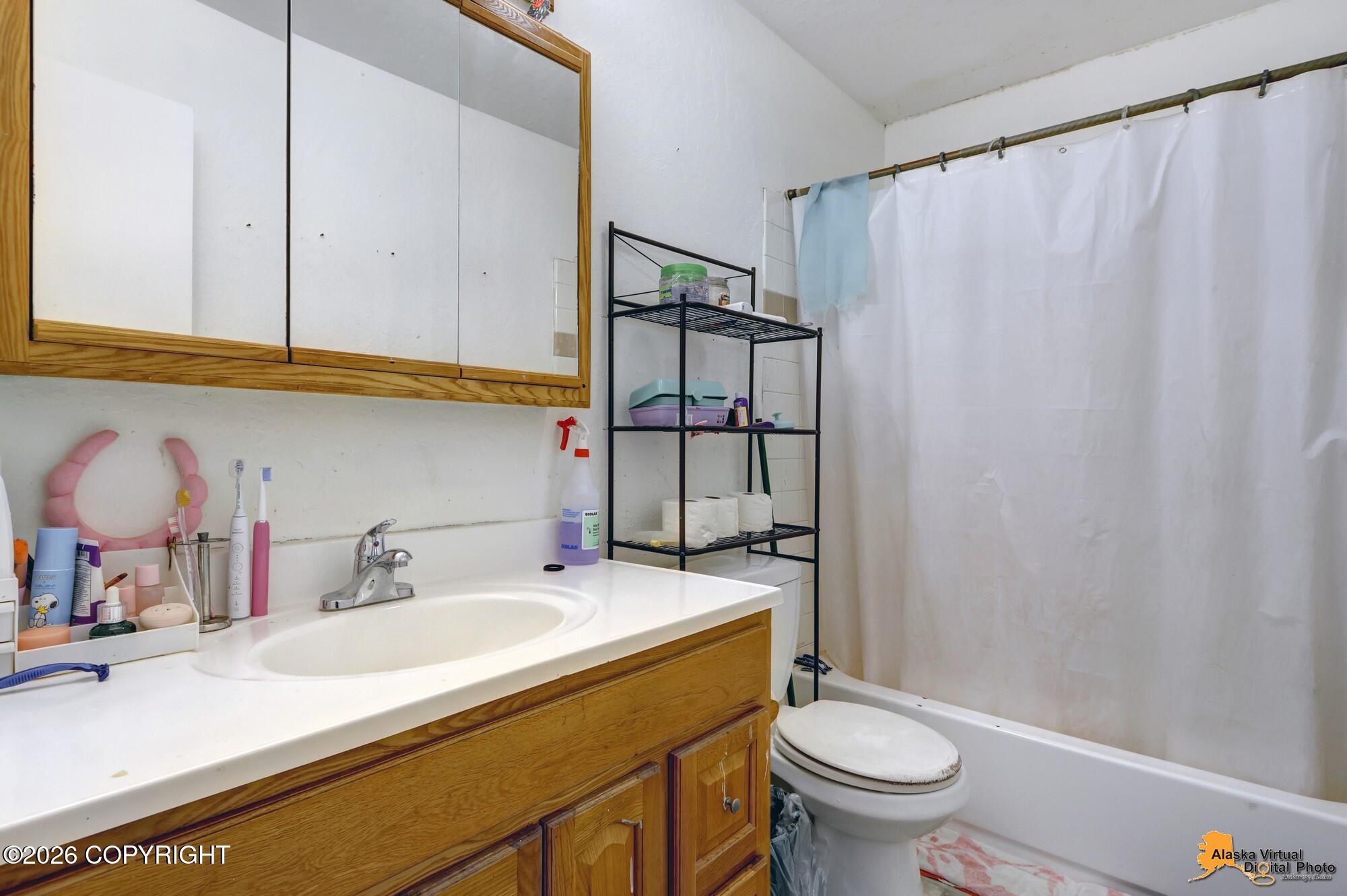 401 Mumford Street Property Photo 21