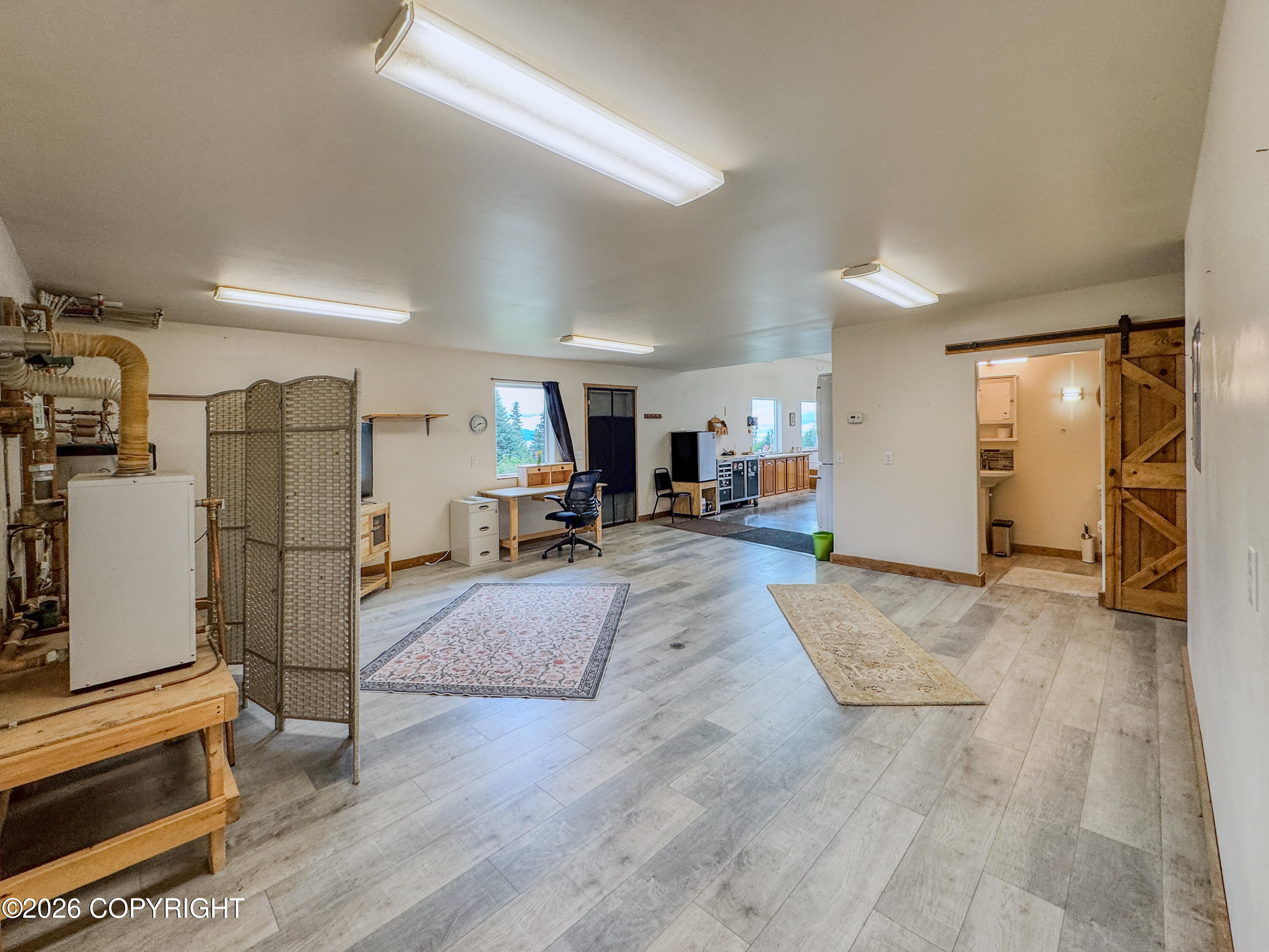 55220 Hill Avenue Property Photo 9