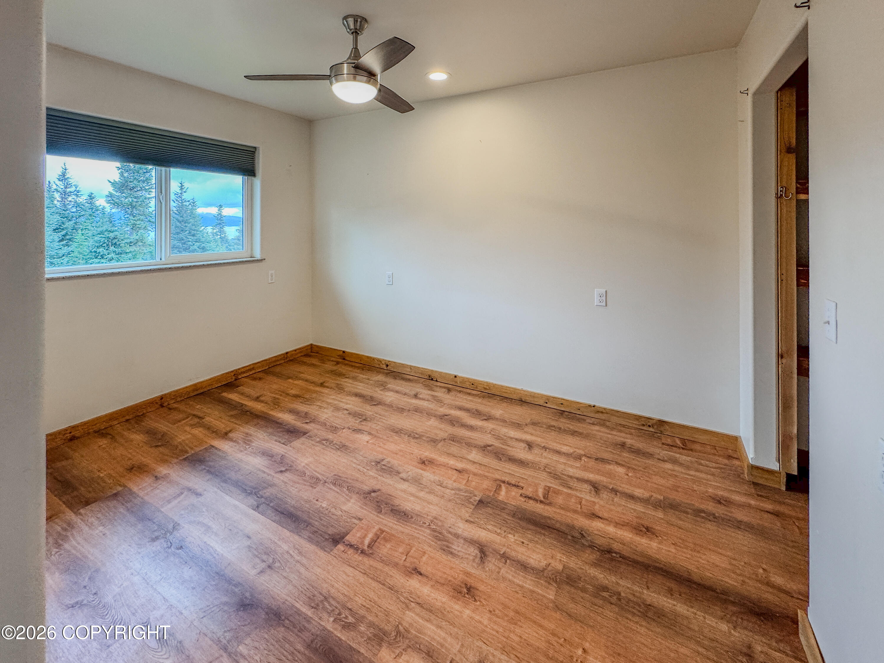 55220 Hill Avenue Property Photo 17